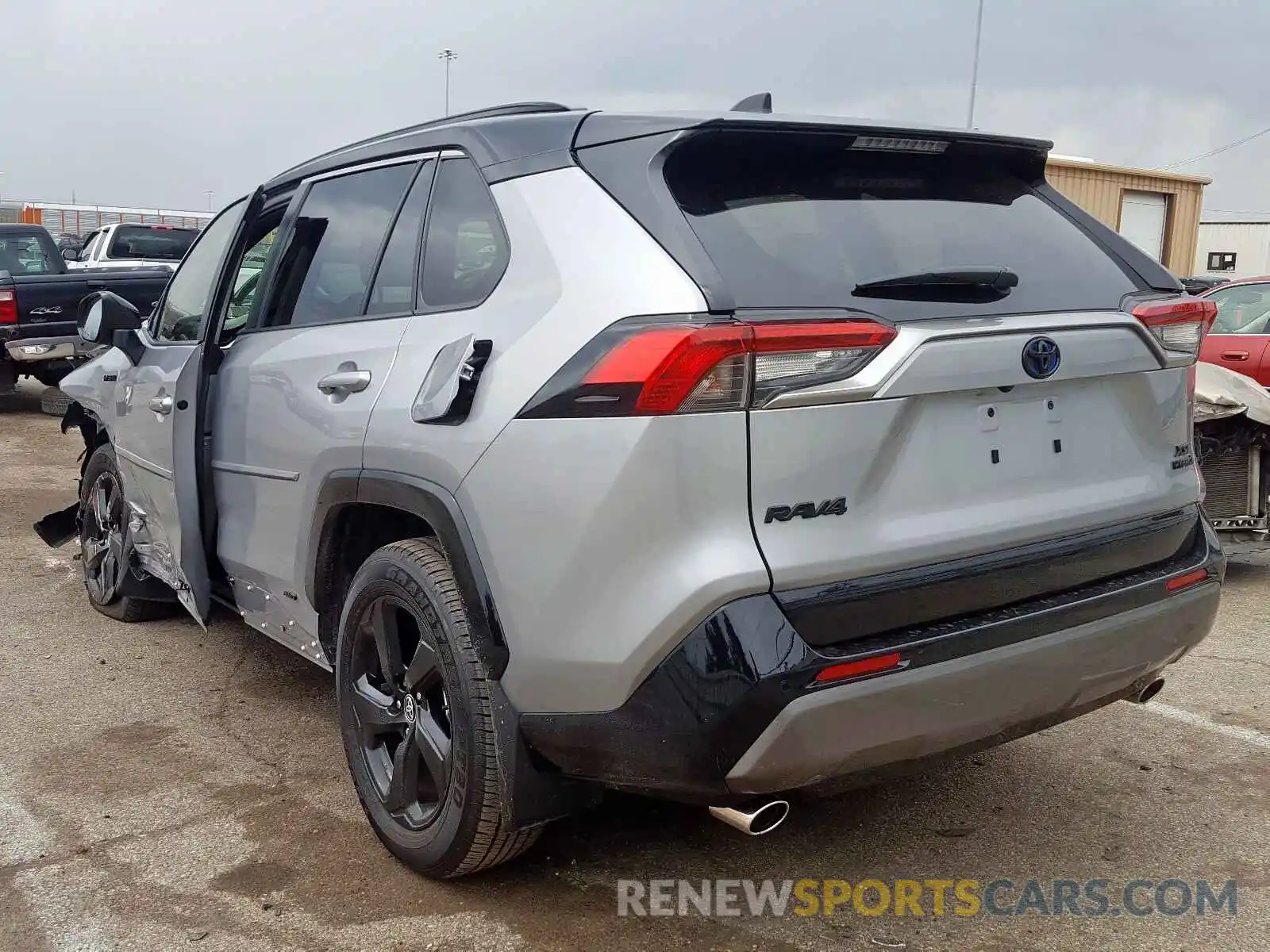 3 Photograph of a damaged car JTMEWRFV6KD520811 TOYOTA RAV4 2019