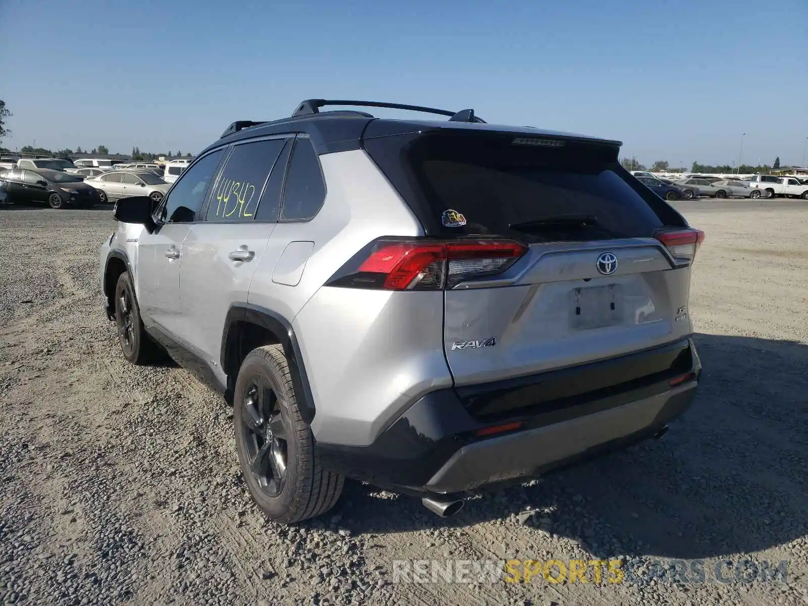 3 Фотография поврежденного автомобиля JTMEWRFV6KD521151 TOYOTA RAV4 2019