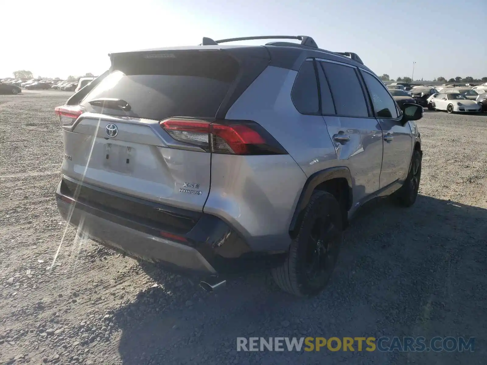 4 Photograph of a damaged car JTMEWRFV6KD521151 TOYOTA RAV4 2019