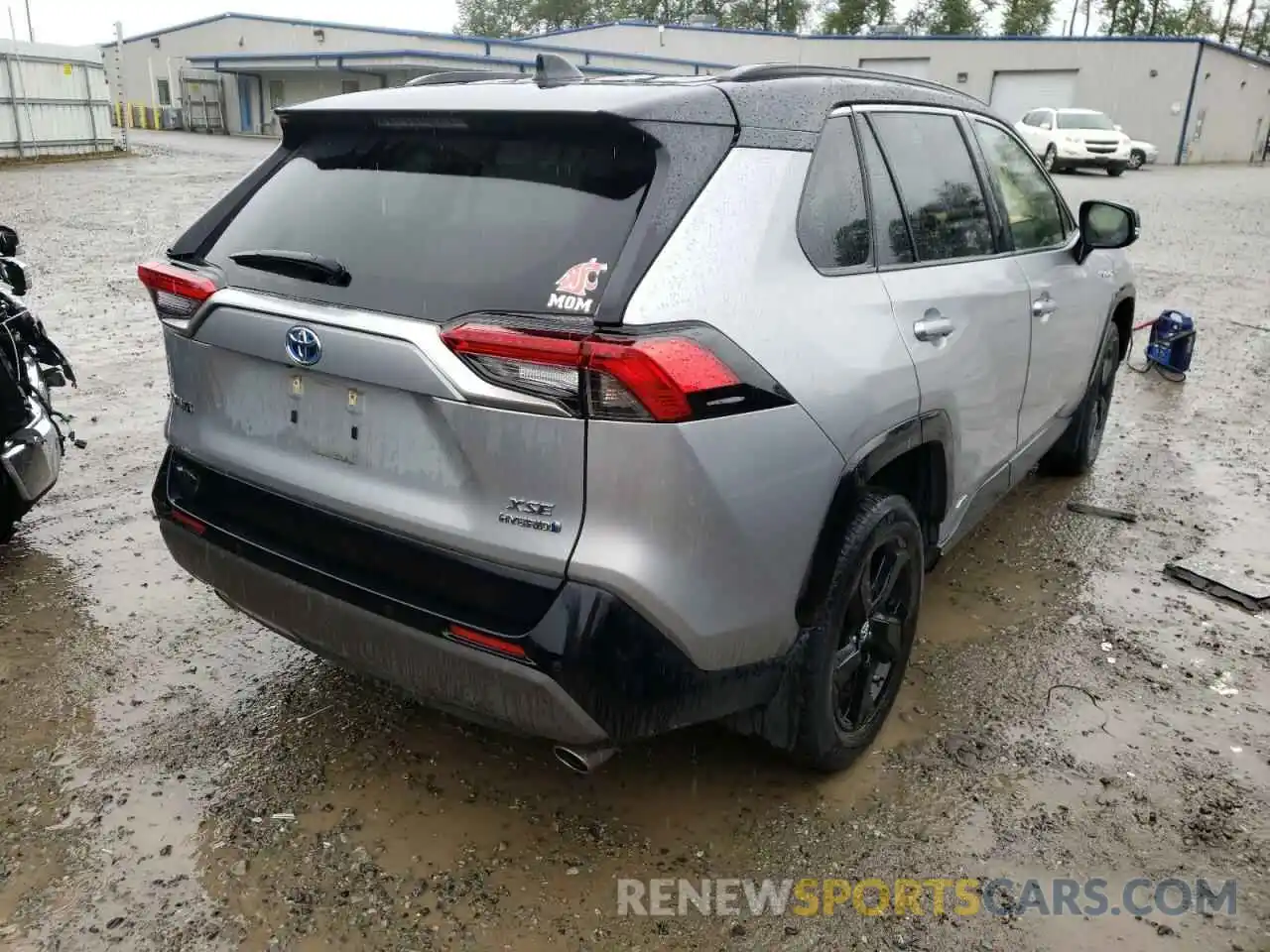 4 Photograph of a damaged car JTMEWRFV6KJ007530 TOYOTA RAV4 2019