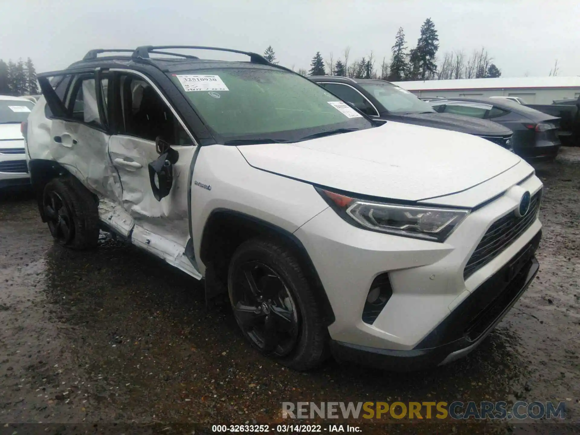 1 Photograph of a damaged car JTMEWRFV6KJ017524 TOYOTA RAV4 2019