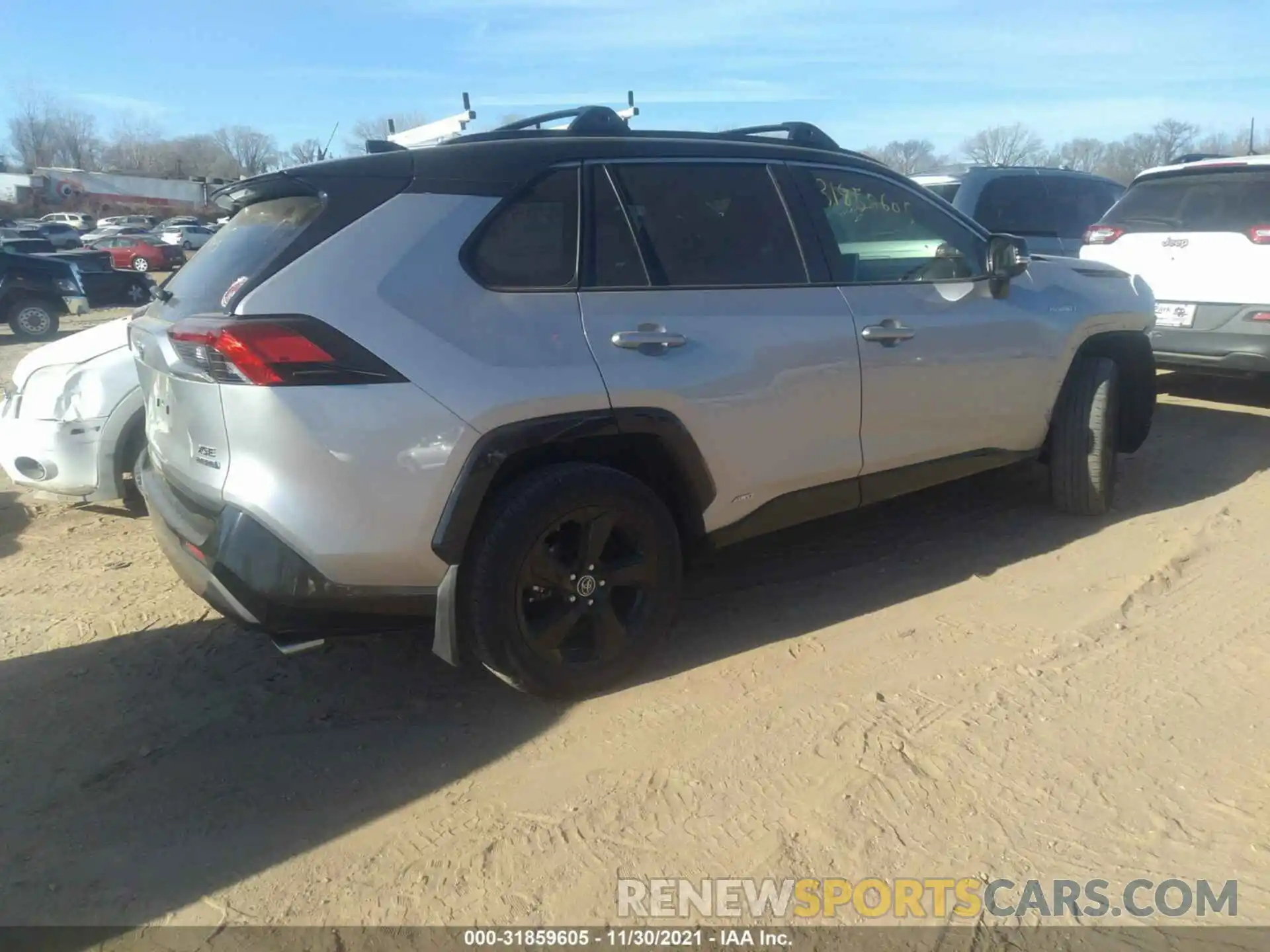 4 Photograph of a damaged car JTMEWRFV6KJ022495 TOYOTA RAV4 2019