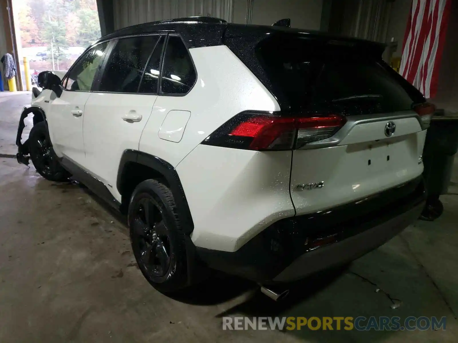 3 Фотография поврежденного автомобиля JTMEWRFV6KJ023372 TOYOTA RAV4 2019