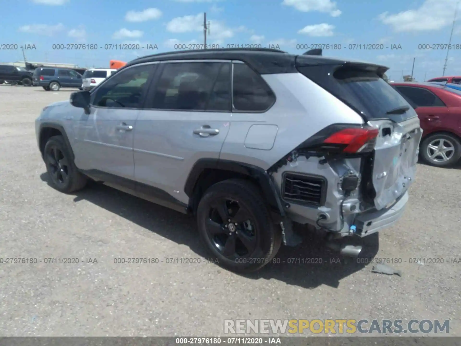 3 Photograph of a damaged car JTMEWRFV6KJ025428 TOYOTA RAV4 2019