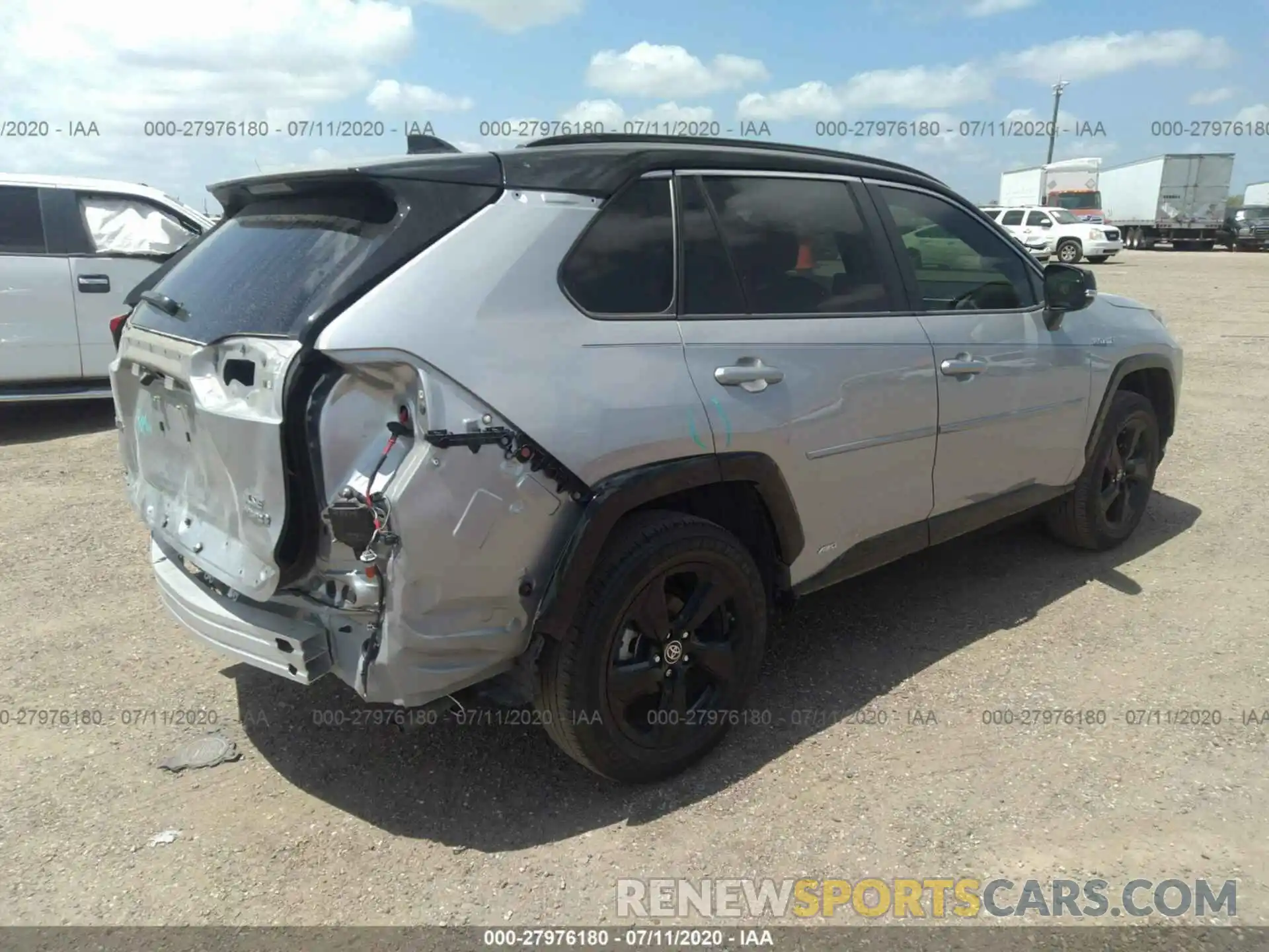 4 Photograph of a damaged car JTMEWRFV6KJ025428 TOYOTA RAV4 2019