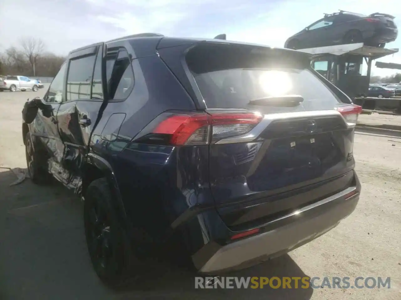 3 Photograph of a damaged car JTMEWRFV6KJ026627 TOYOTA RAV4 2019