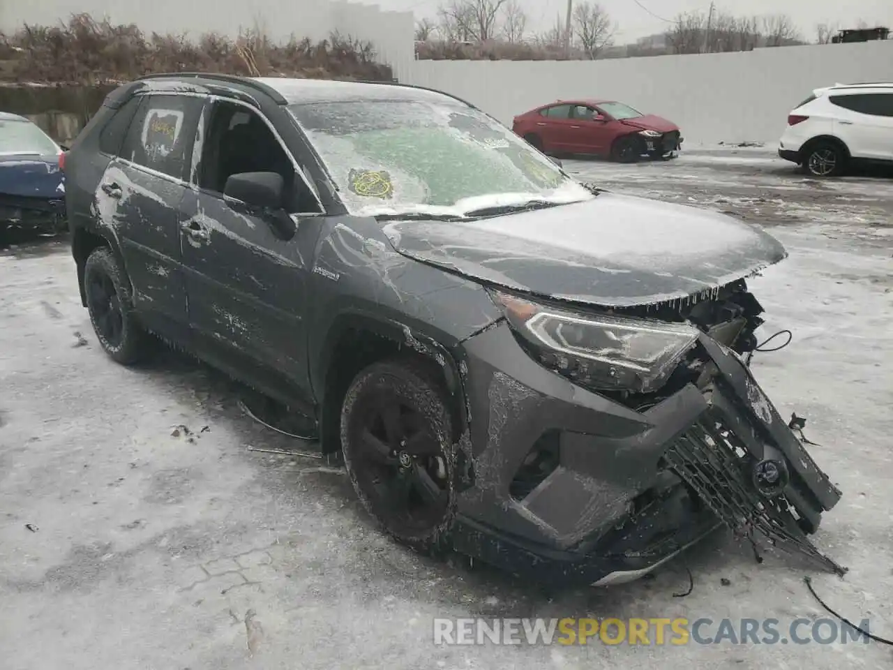 1 Photograph of a damaged car JTMEWRFV7KD509834 TOYOTA RAV4 2019