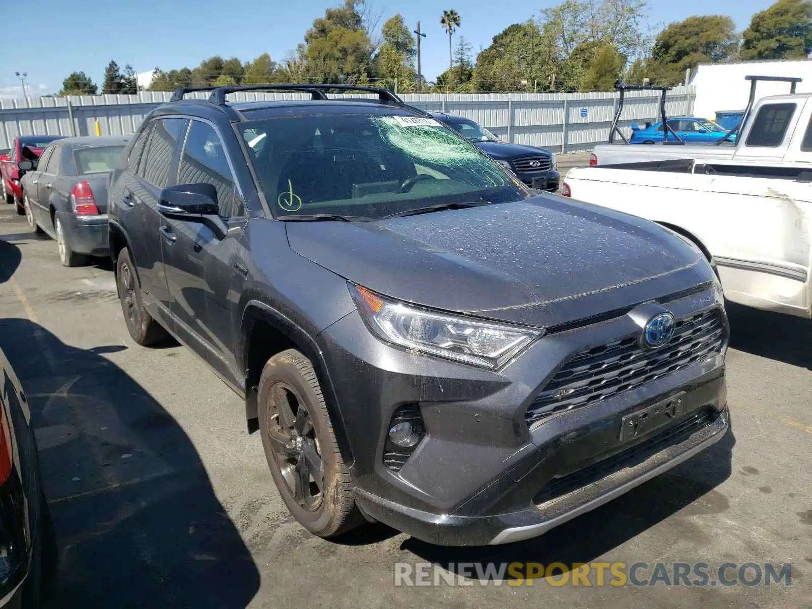 1 Photograph of a damaged car JTMEWRFV7KD517092 TOYOTA RAV4 2019