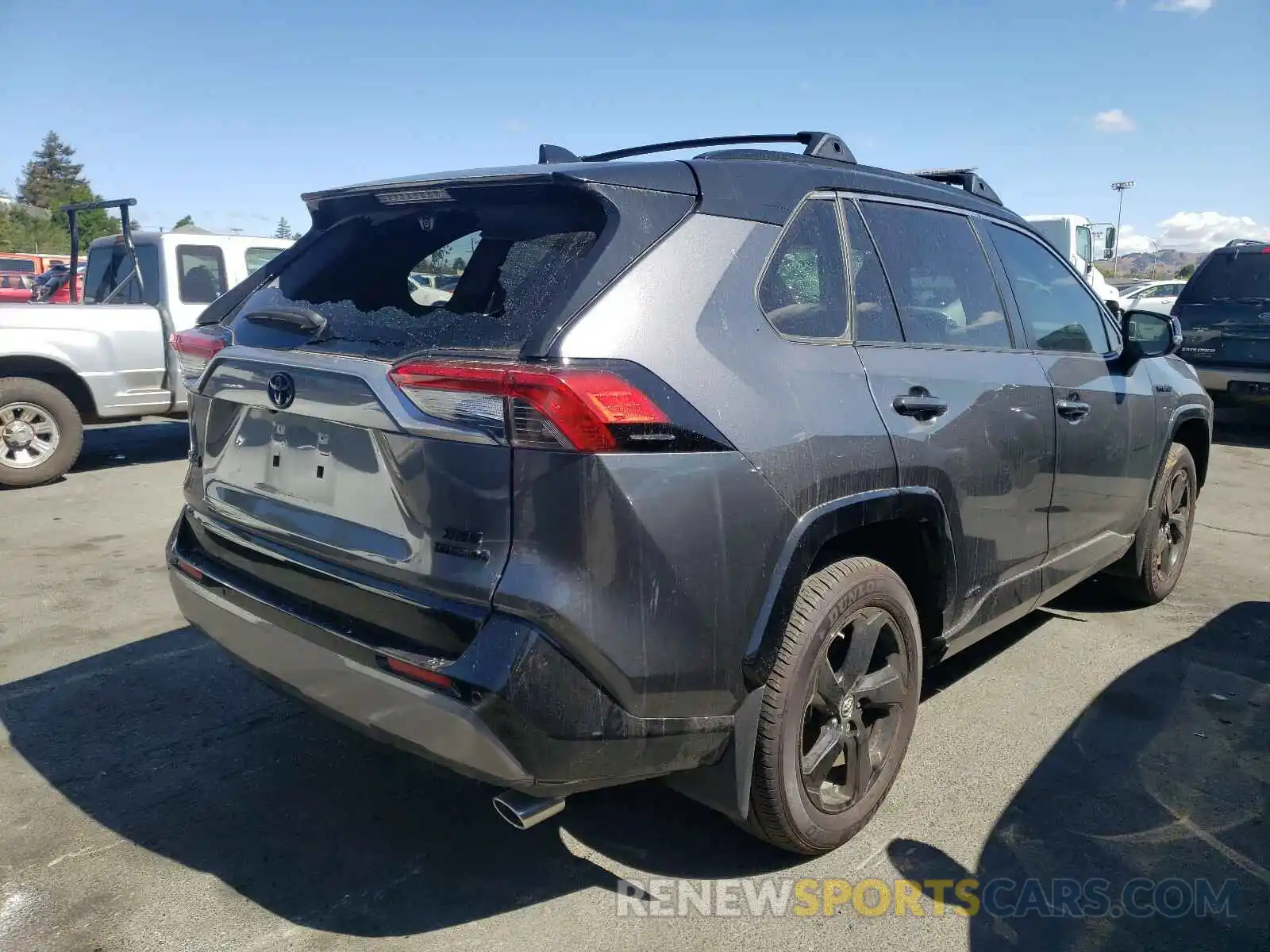 4 Photograph of a damaged car JTMEWRFV7KD517092 TOYOTA RAV4 2019