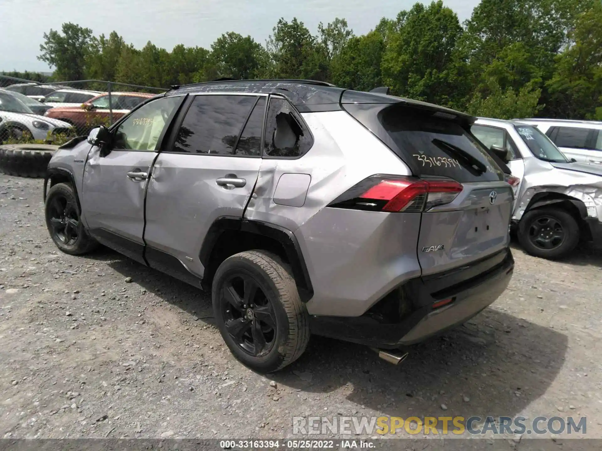 3 Фотография поврежденного автомобиля JTMEWRFV7KD523832 TOYOTA RAV4 2019