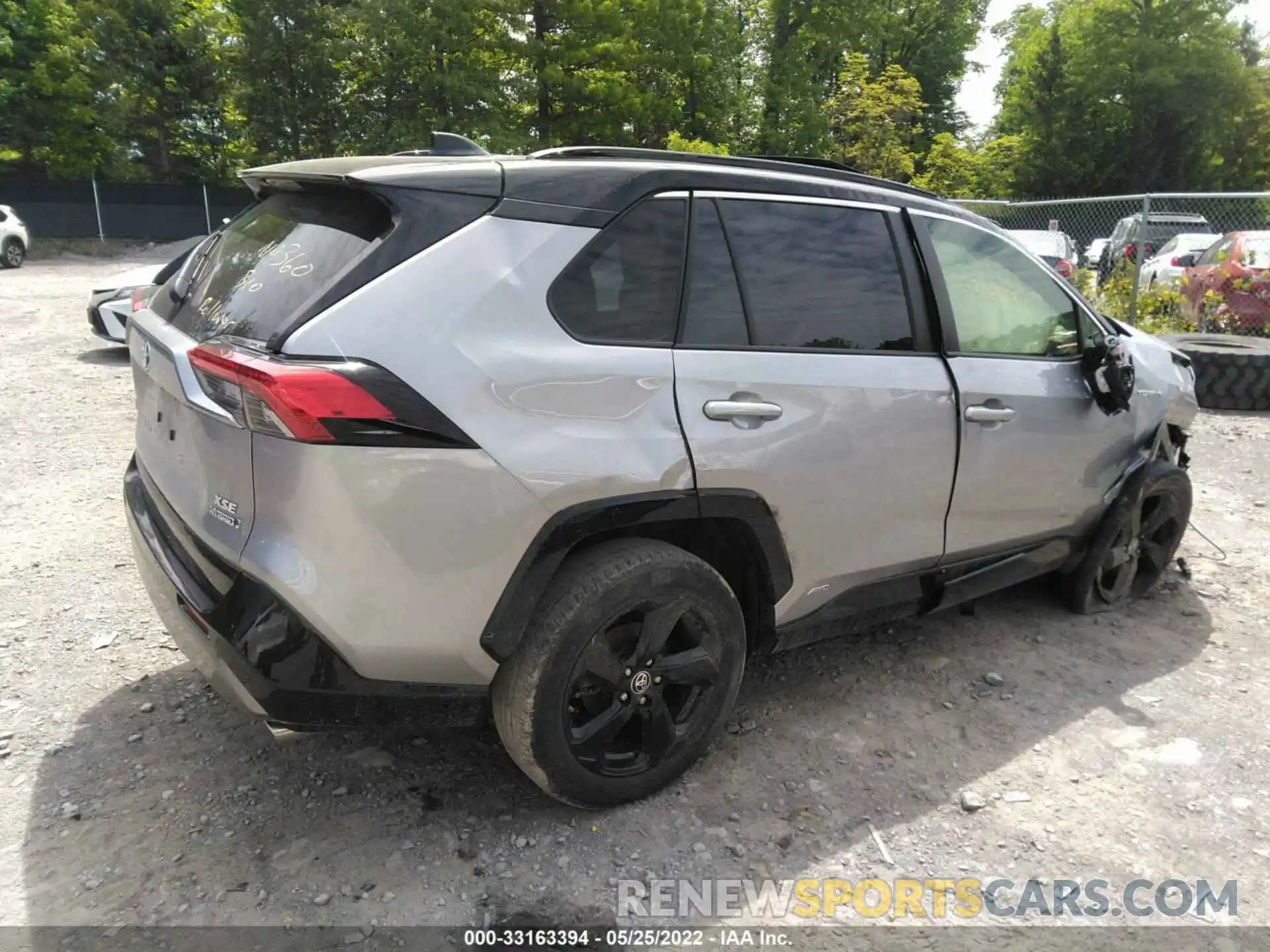 4 Photograph of a damaged car JTMEWRFV7KD523832 TOYOTA RAV4 2019