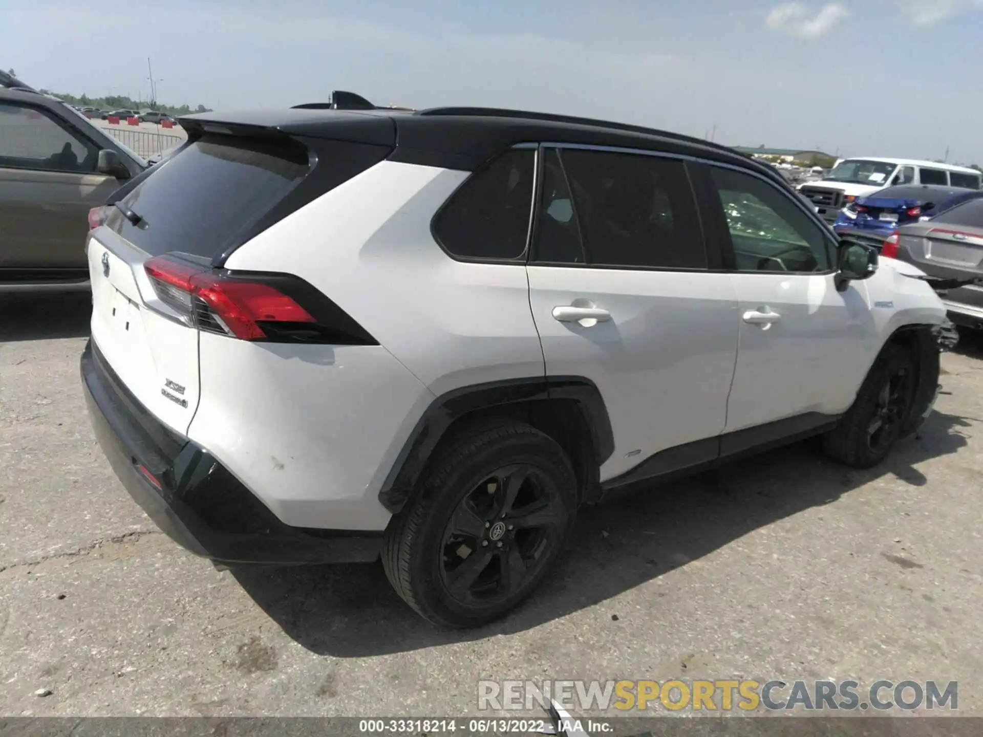 4 Фотография поврежденного автомобиля JTMEWRFV7KJ004085 TOYOTA RAV4 2019