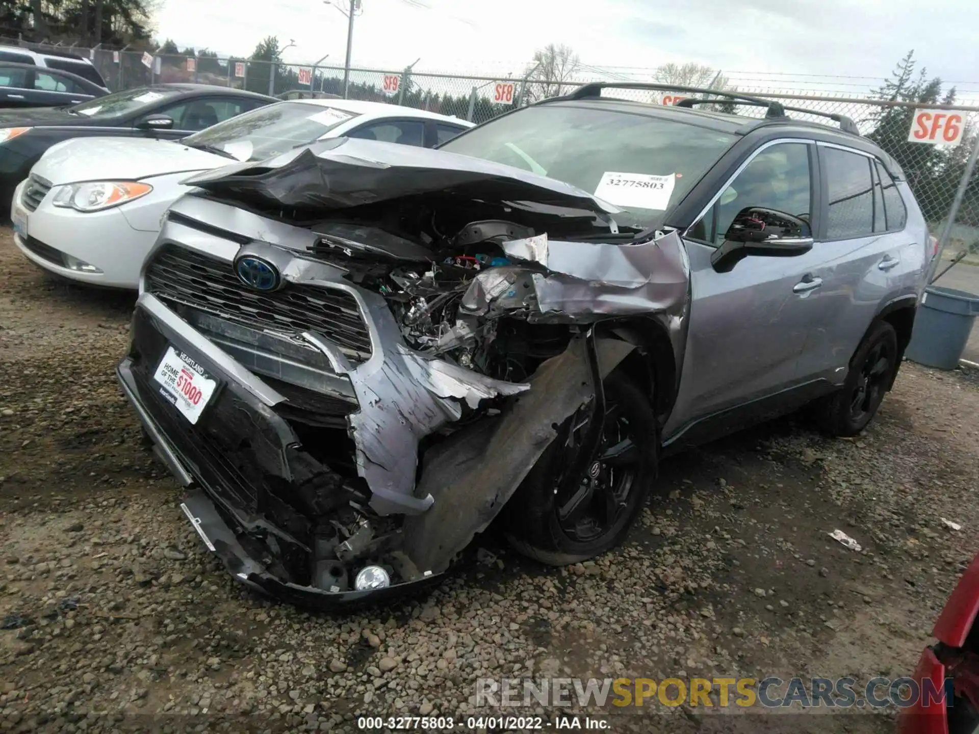 2 Photograph of a damaged car JTMEWRFV7KJ006984 TOYOTA RAV4 2019