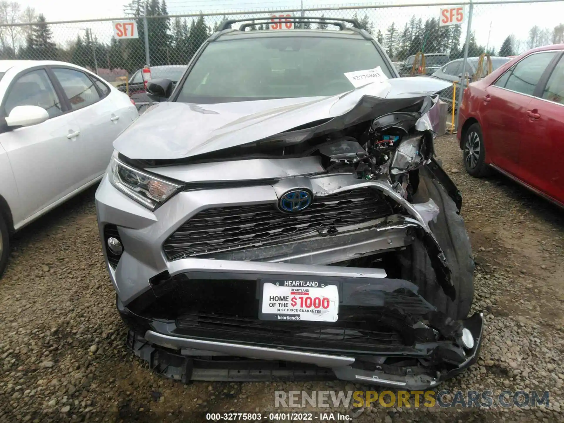 6 Photograph of a damaged car JTMEWRFV7KJ006984 TOYOTA RAV4 2019