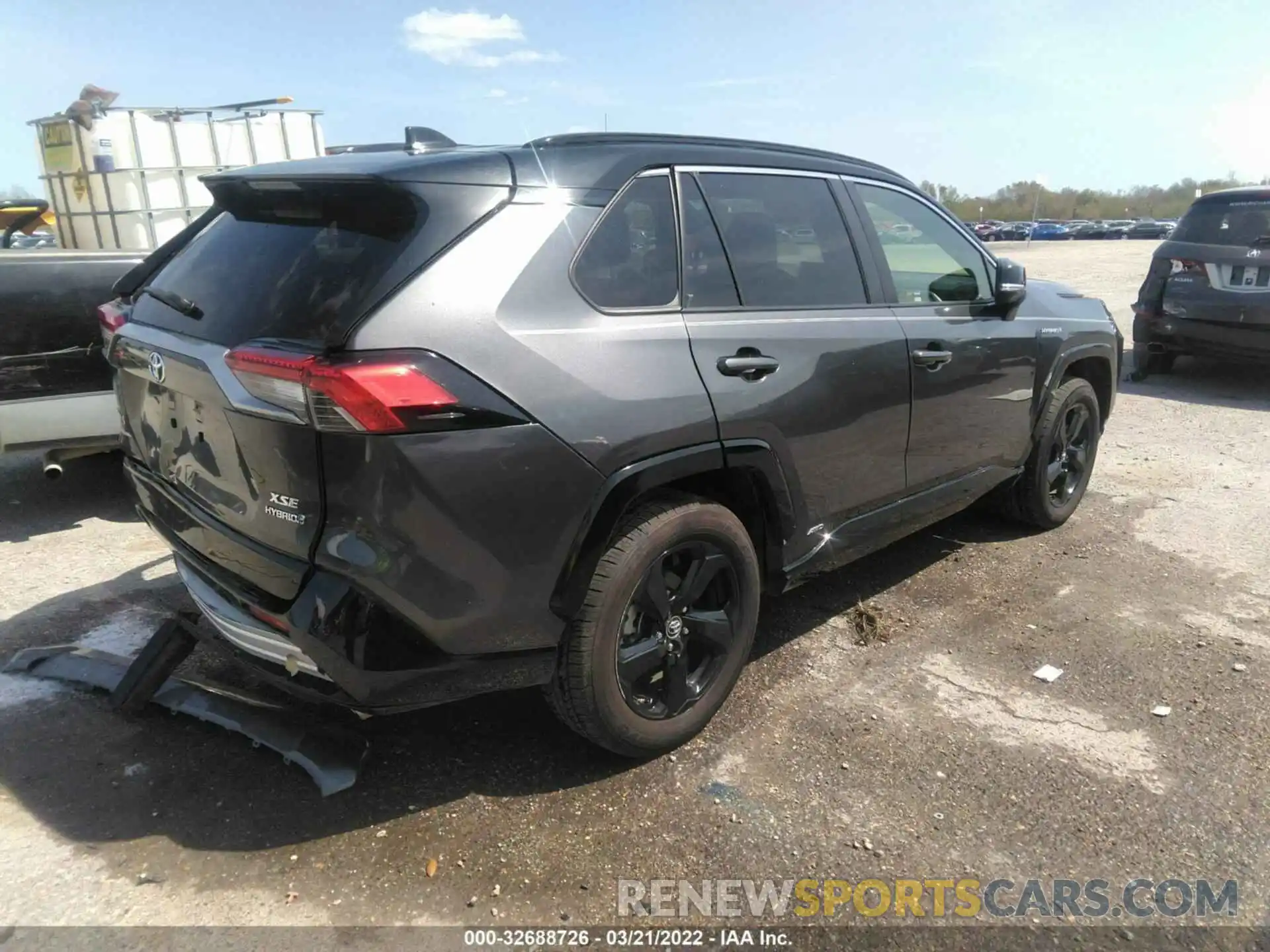 4 Photograph of a damaged car JTMEWRFV7KJ010078 TOYOTA RAV4 2019