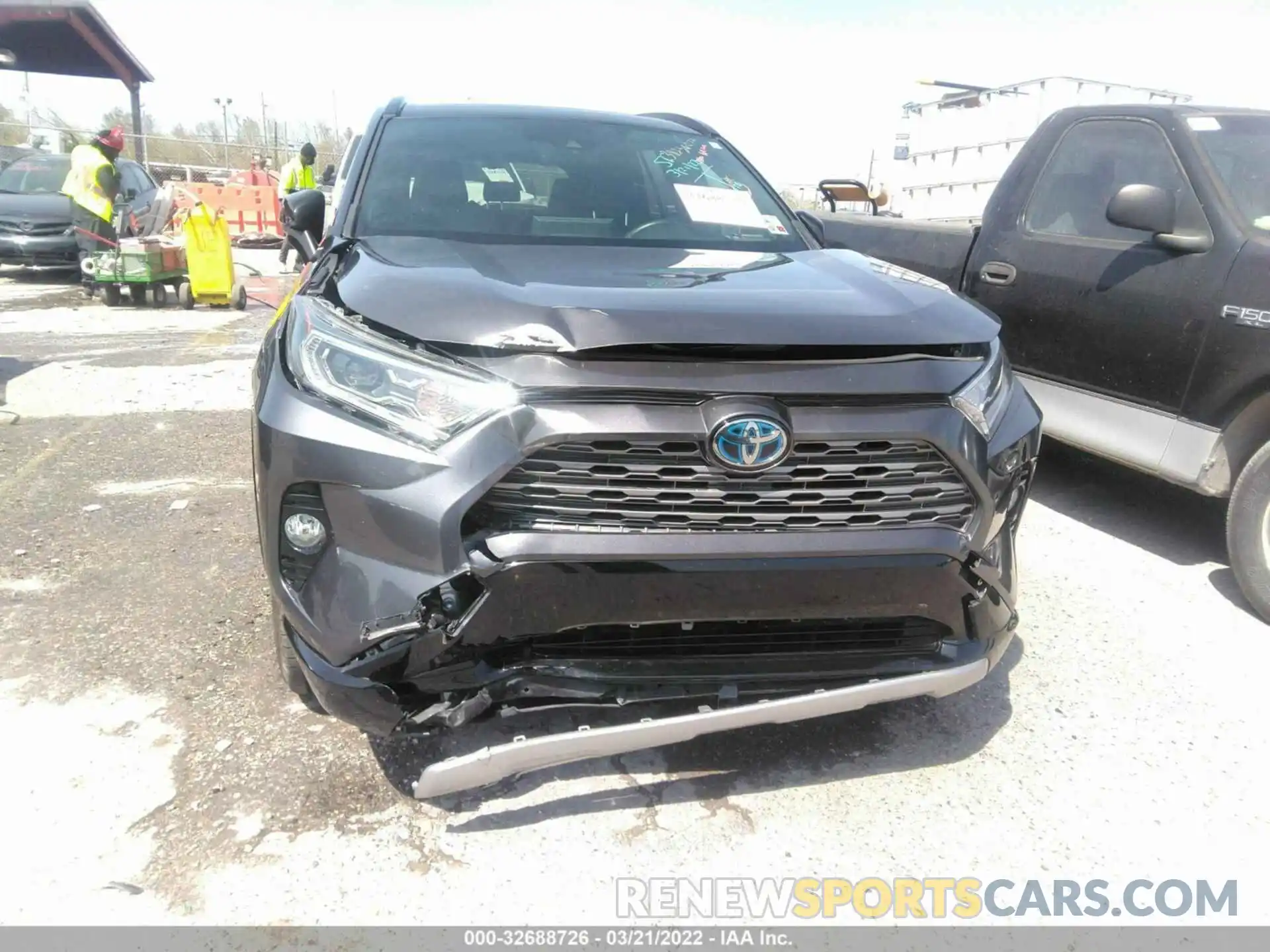 6 Photograph of a damaged car JTMEWRFV7KJ010078 TOYOTA RAV4 2019