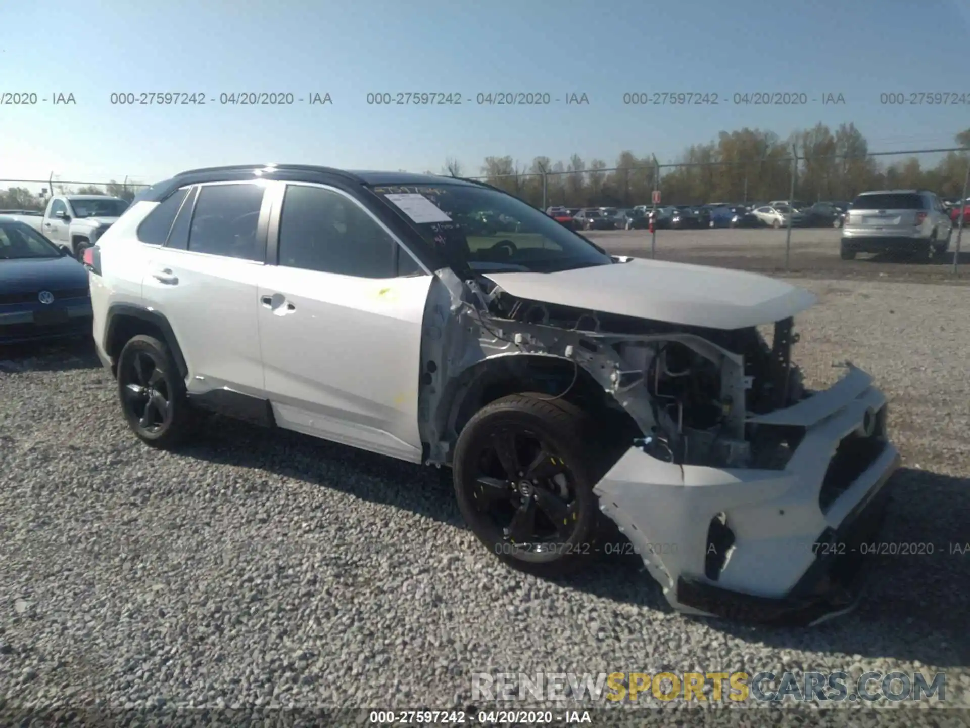 1 Photograph of a damaged car JTMEWRFV7KJ012039 TOYOTA RAV4 2019