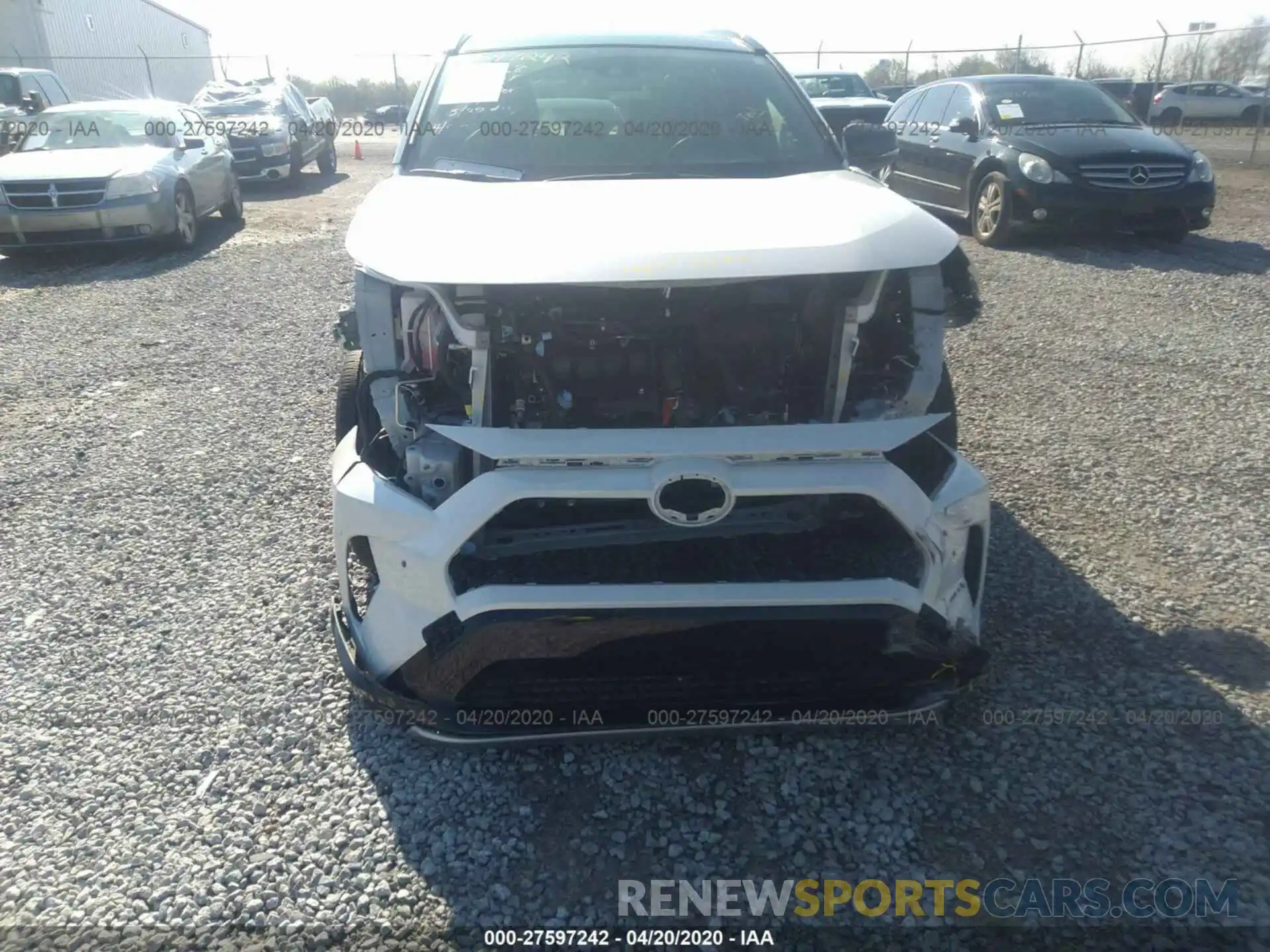 6 Photograph of a damaged car JTMEWRFV7KJ012039 TOYOTA RAV4 2019