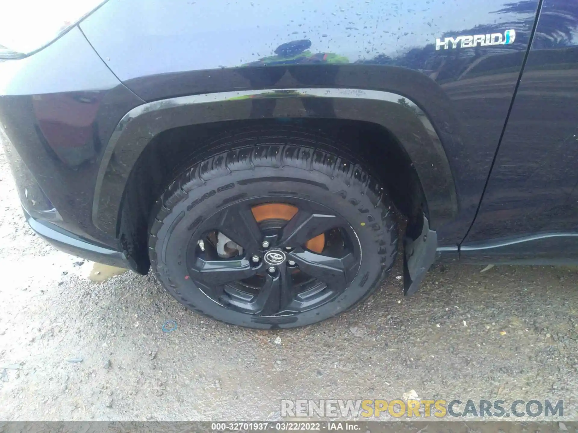 12 Photograph of a damaged car JTMEWRFV7KJ024207 TOYOTA RAV4 2019