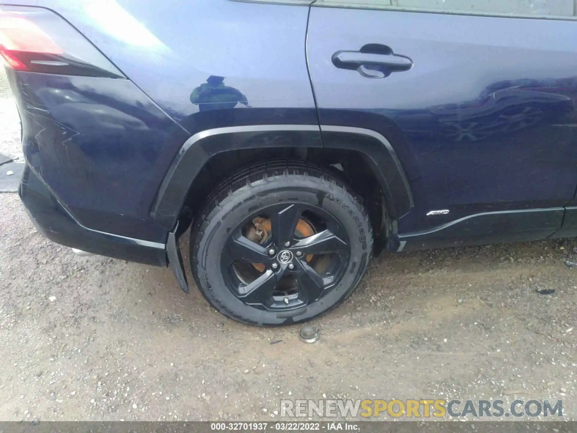 14 Photograph of a damaged car JTMEWRFV7KJ024207 TOYOTA RAV4 2019