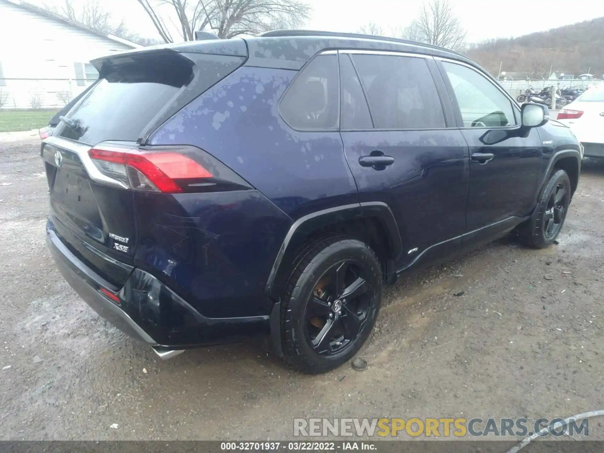 4 Photograph of a damaged car JTMEWRFV7KJ024207 TOYOTA RAV4 2019