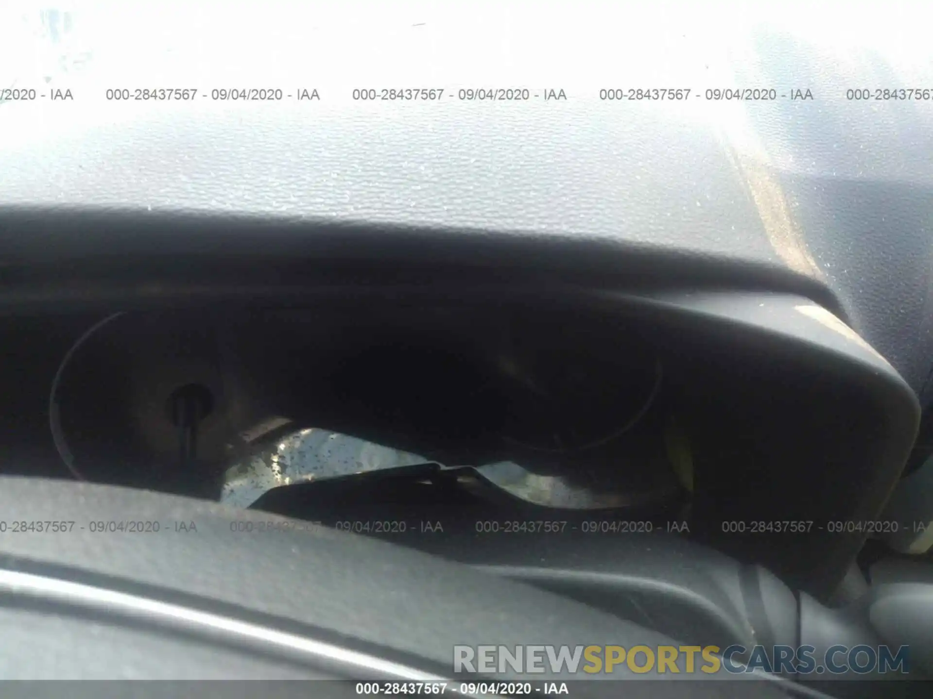 7 Photograph of a damaged car JTMEWRFV7KJ024496 TOYOTA RAV4 2019