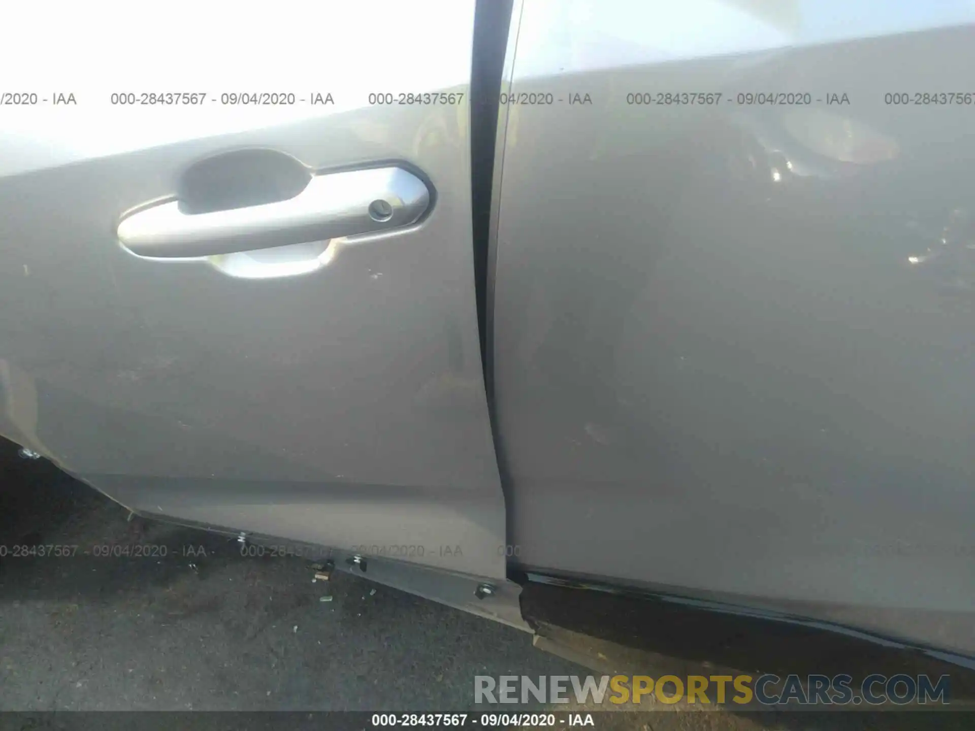 9 Photograph of a damaged car JTMEWRFV7KJ024496 TOYOTA RAV4 2019