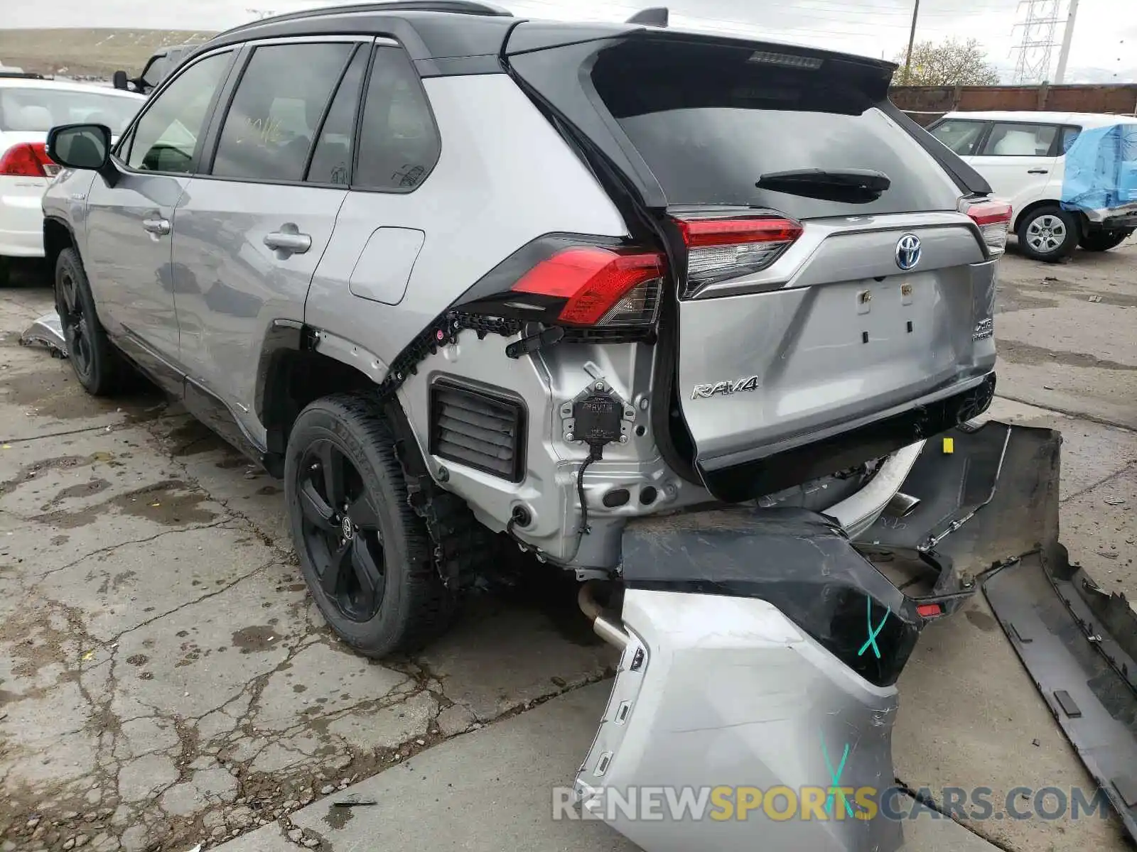 3 Photograph of a damaged car JTMEWRFV7KJ027947 TOYOTA RAV4 2019