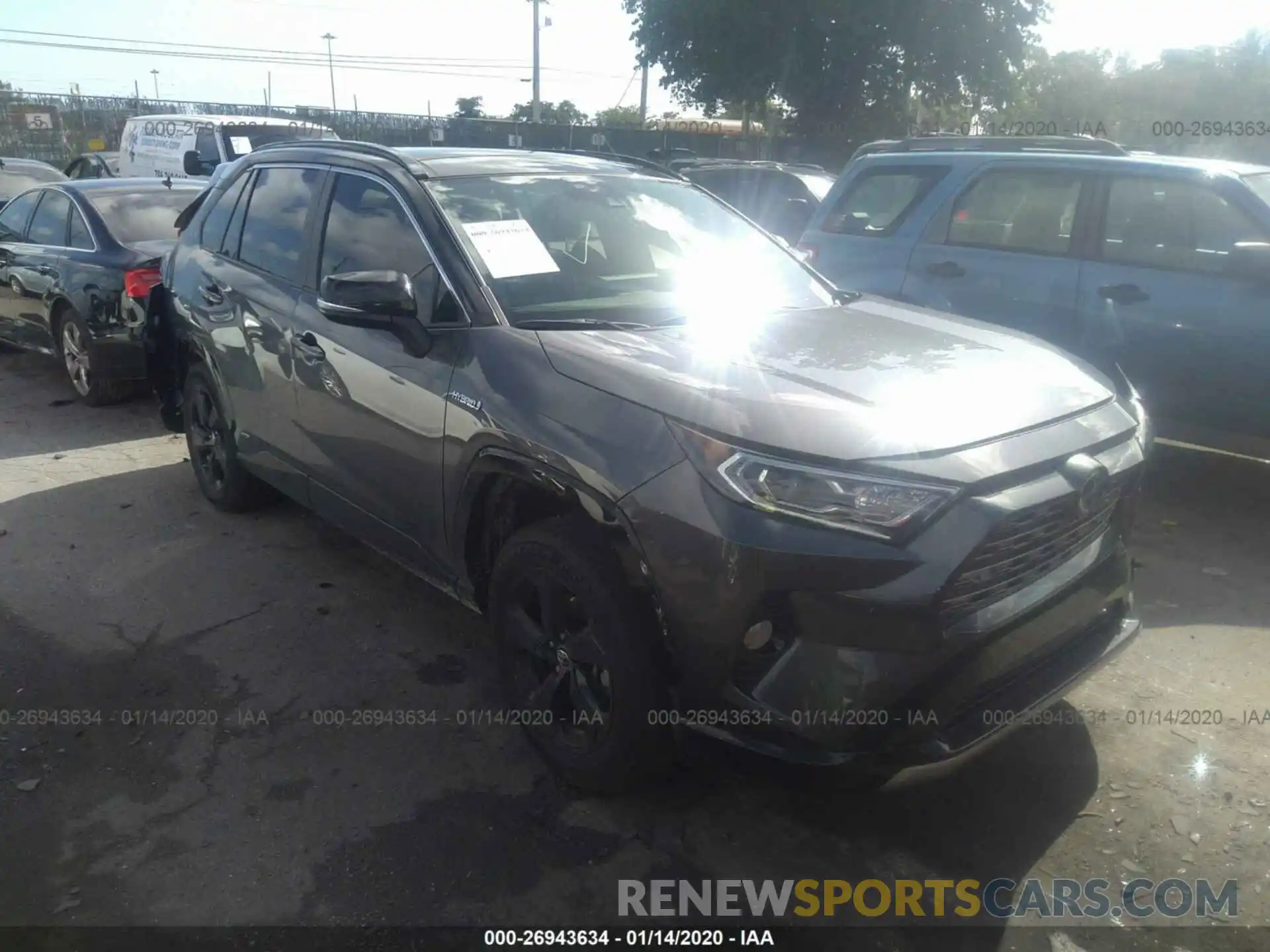 1 Photograph of a damaged car JTMEWRFV8KD514976 TOYOTA RAV4 2019