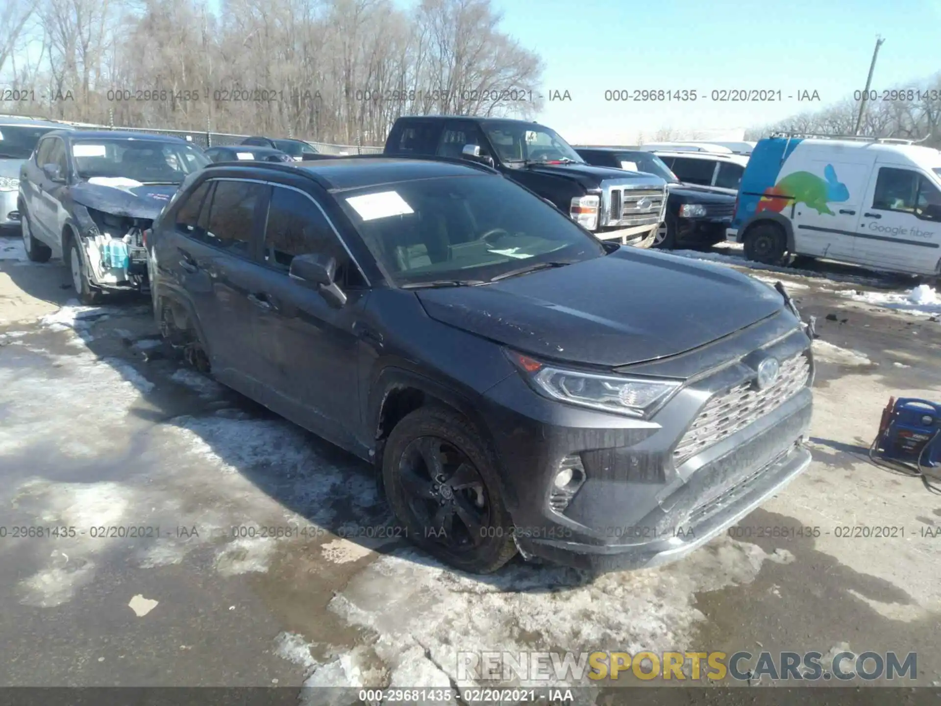 1 Photograph of a damaged car JTMEWRFV8KD516520 TOYOTA RAV4 2019