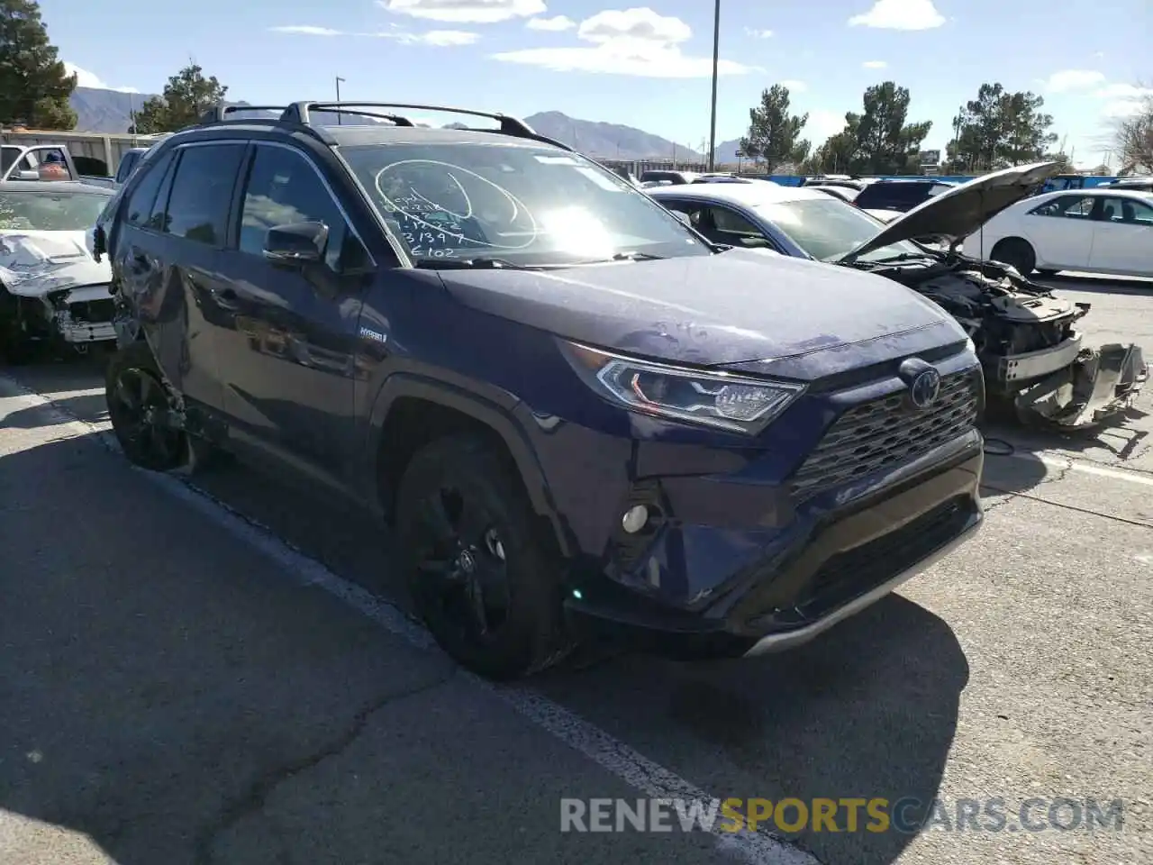 1 Photograph of a damaged car JTMEWRFV8KJ002118 TOYOTA RAV4 2019