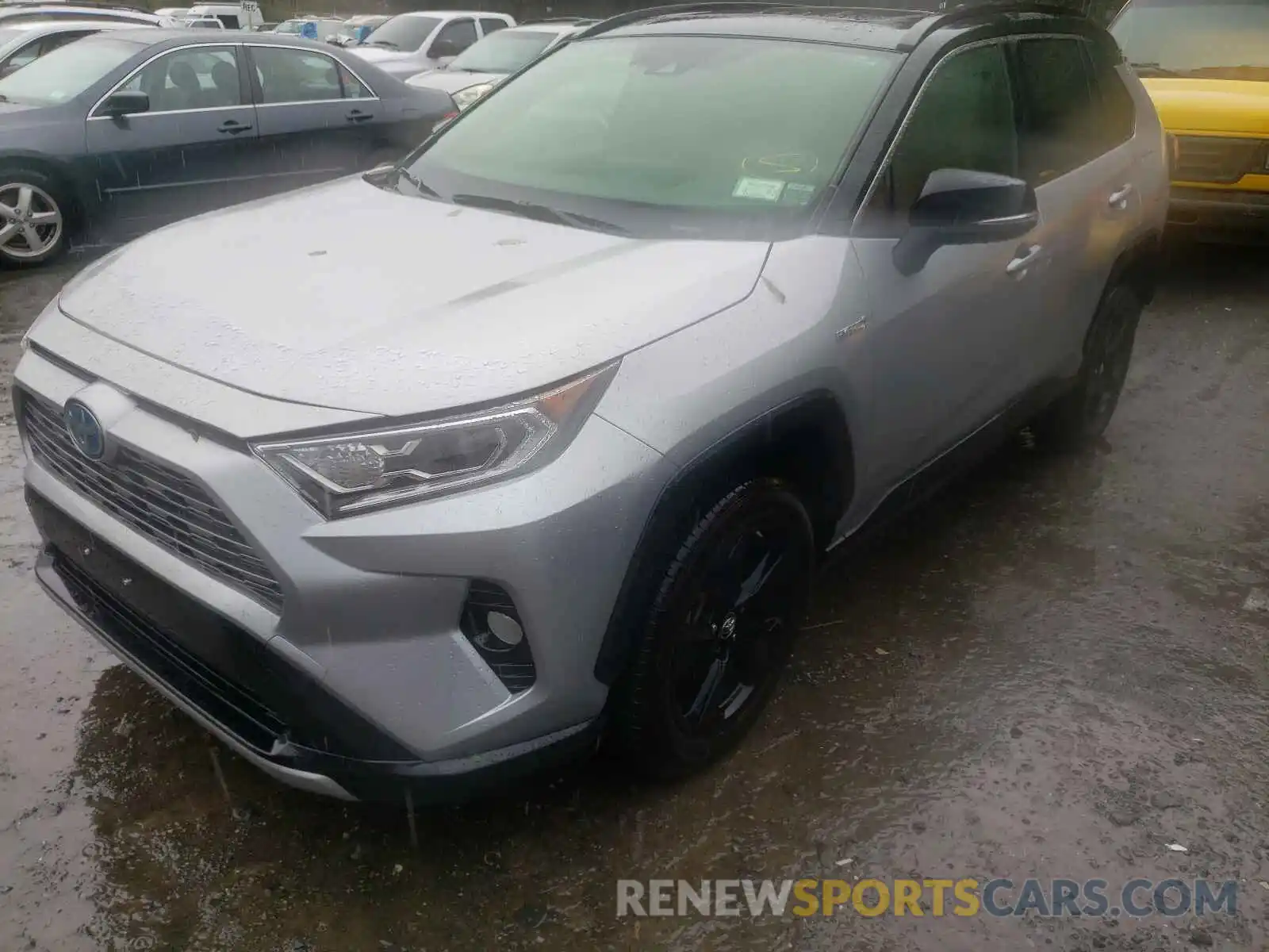 2 Photograph of a damaged car JTMEWRFV8KJ017119 TOYOTA RAV4 2019