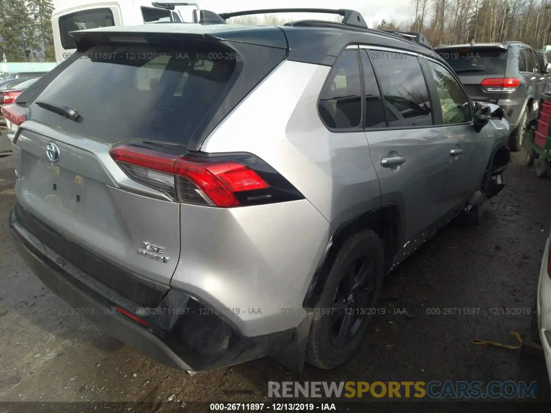 4 Фотография поврежденного автомобиля JTMEWRFV8KJ020277 TOYOTA RAV4 2019