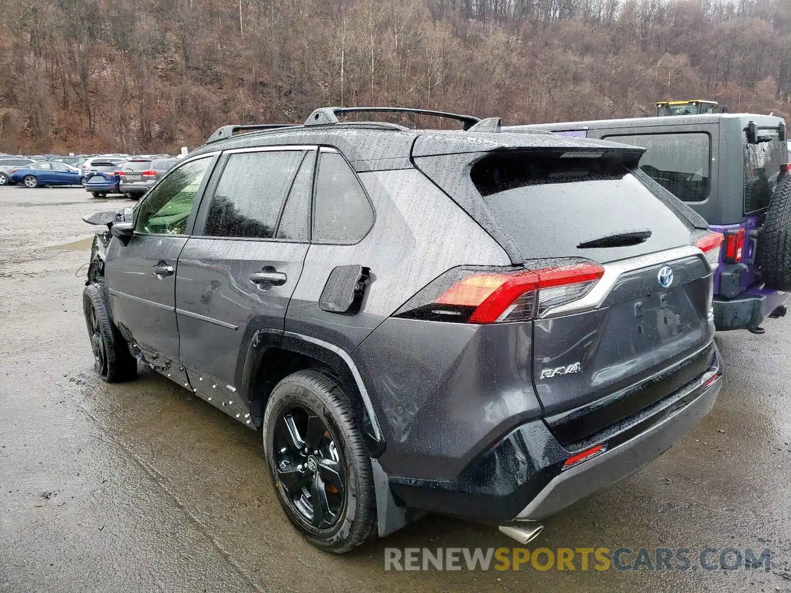 3 Photograph of a damaged car JTMEWRFV8KJ025351 TOYOTA RAV4 2019