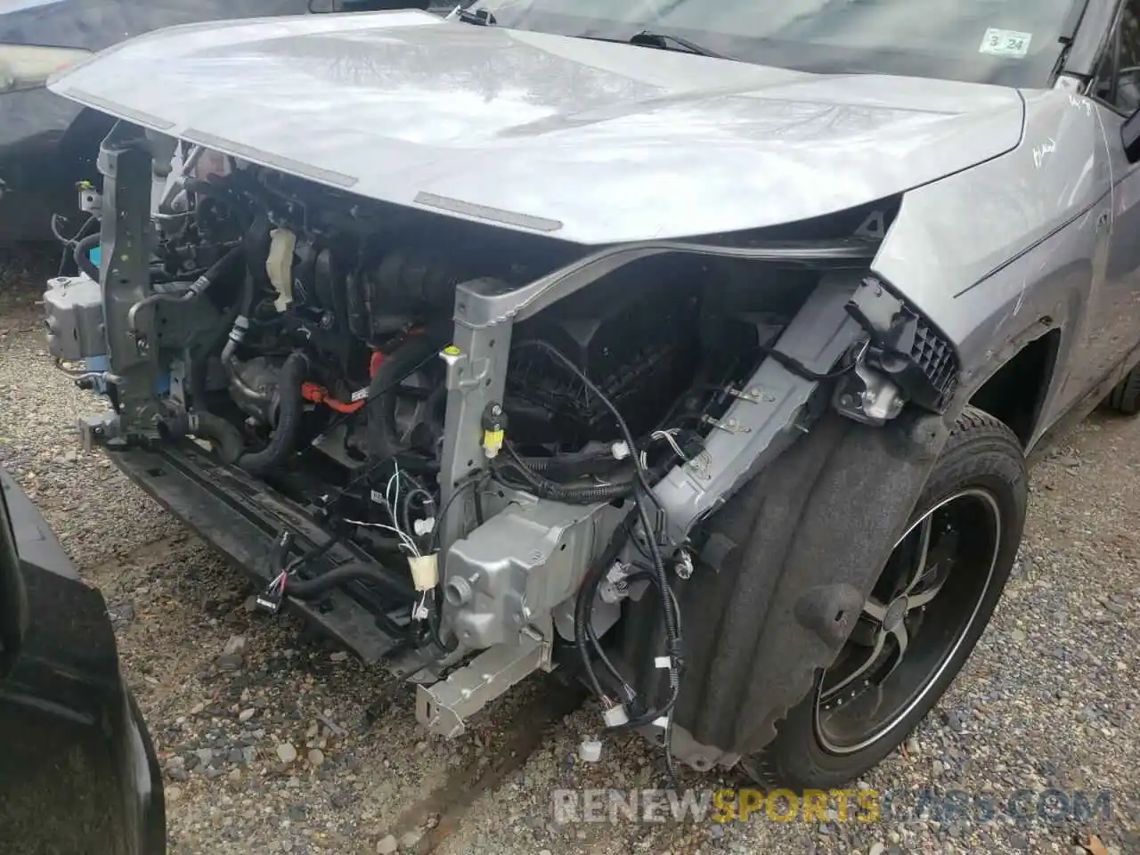 9 Photograph of a damaged car JTMEWRFV8KJ026192 TOYOTA RAV4 2019