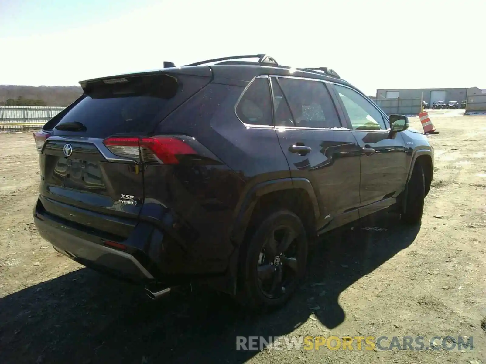 4 Photograph of a damaged car JTMEWRFV9KD506322 TOYOTA RAV4 2019