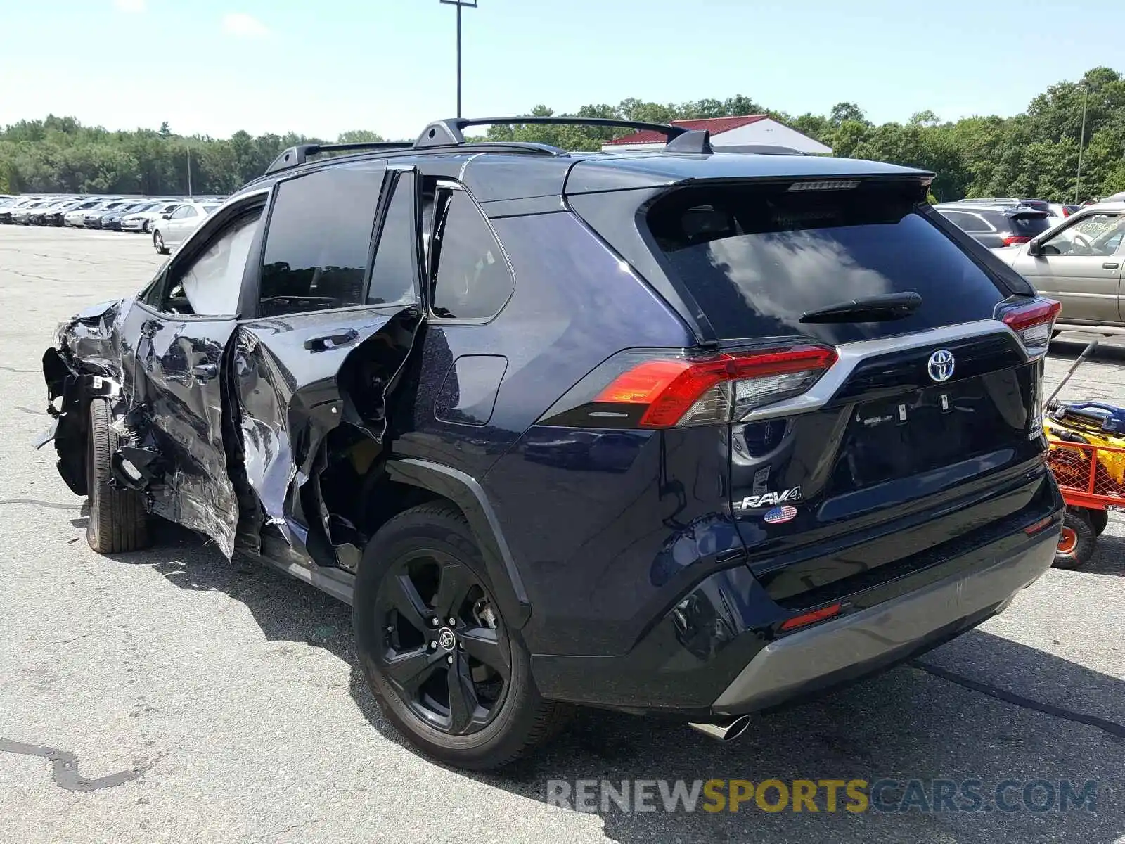 3 Photograph of a damaged car JTMEWRFV9KD516624 TOYOTA RAV4 2019