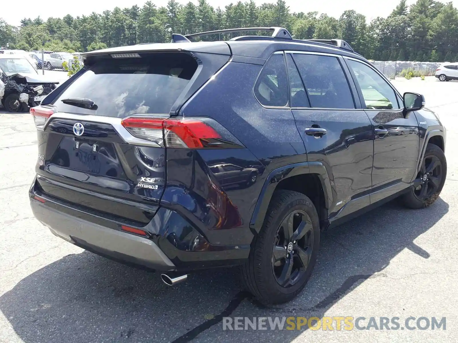 4 Photograph of a damaged car JTMEWRFV9KD516624 TOYOTA RAV4 2019