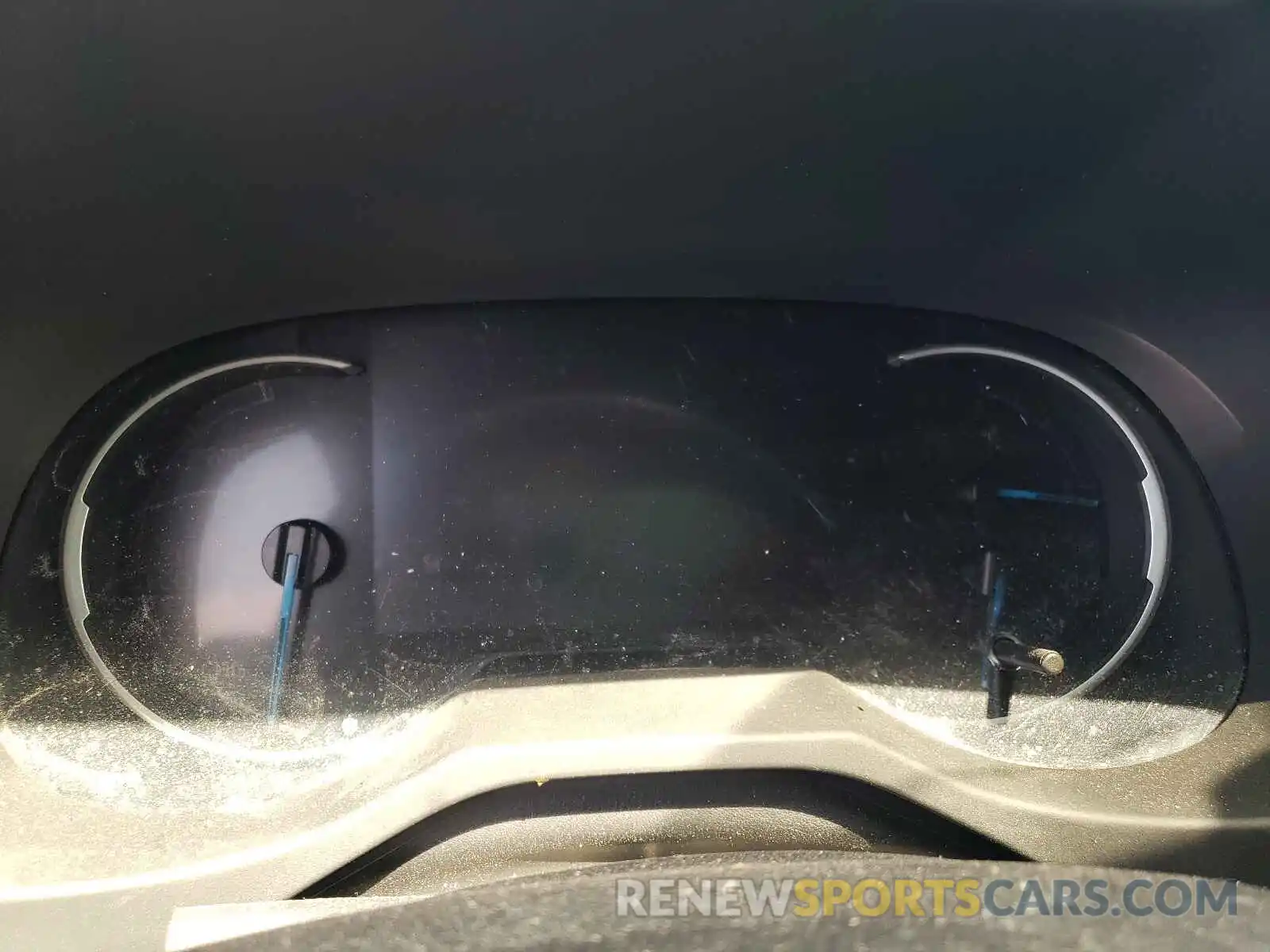 8 Photograph of a damaged car JTMEWRFV9KJ002662 TOYOTA RAV4 2019