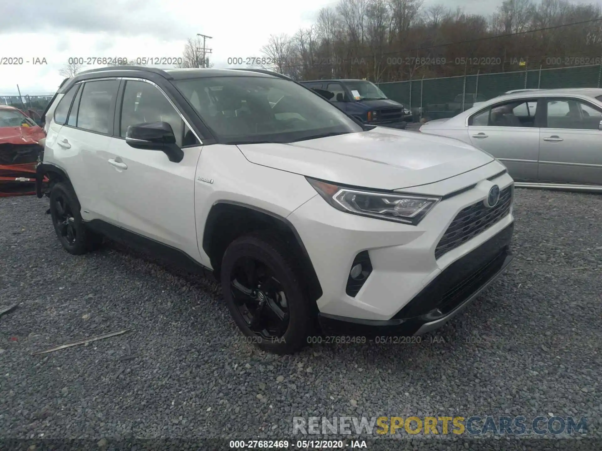 1 Photograph of a damaged car JTMEWRFV9KJ003486 TOYOTA RAV4 2019