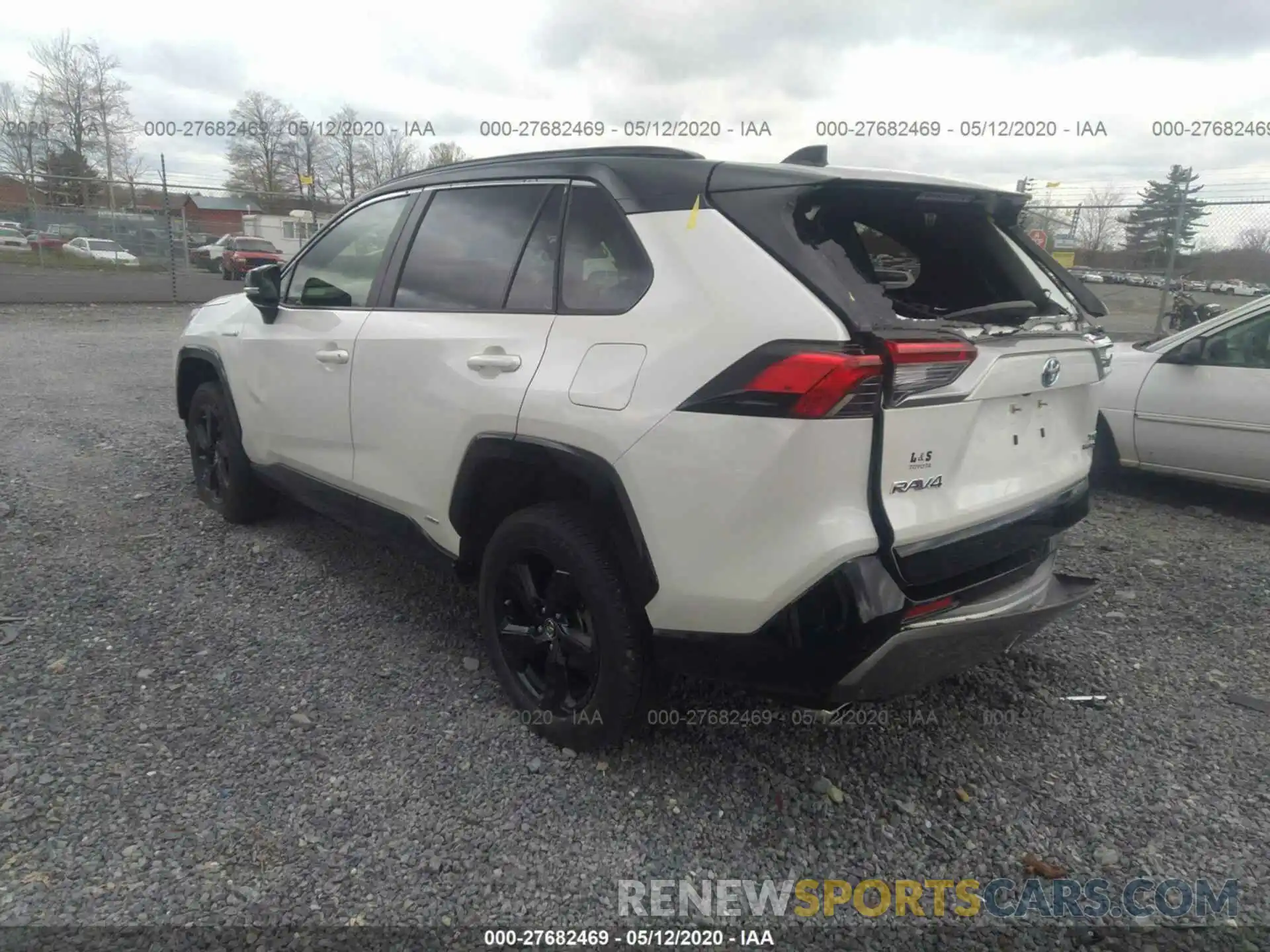 3 Photograph of a damaged car JTMEWRFV9KJ003486 TOYOTA RAV4 2019