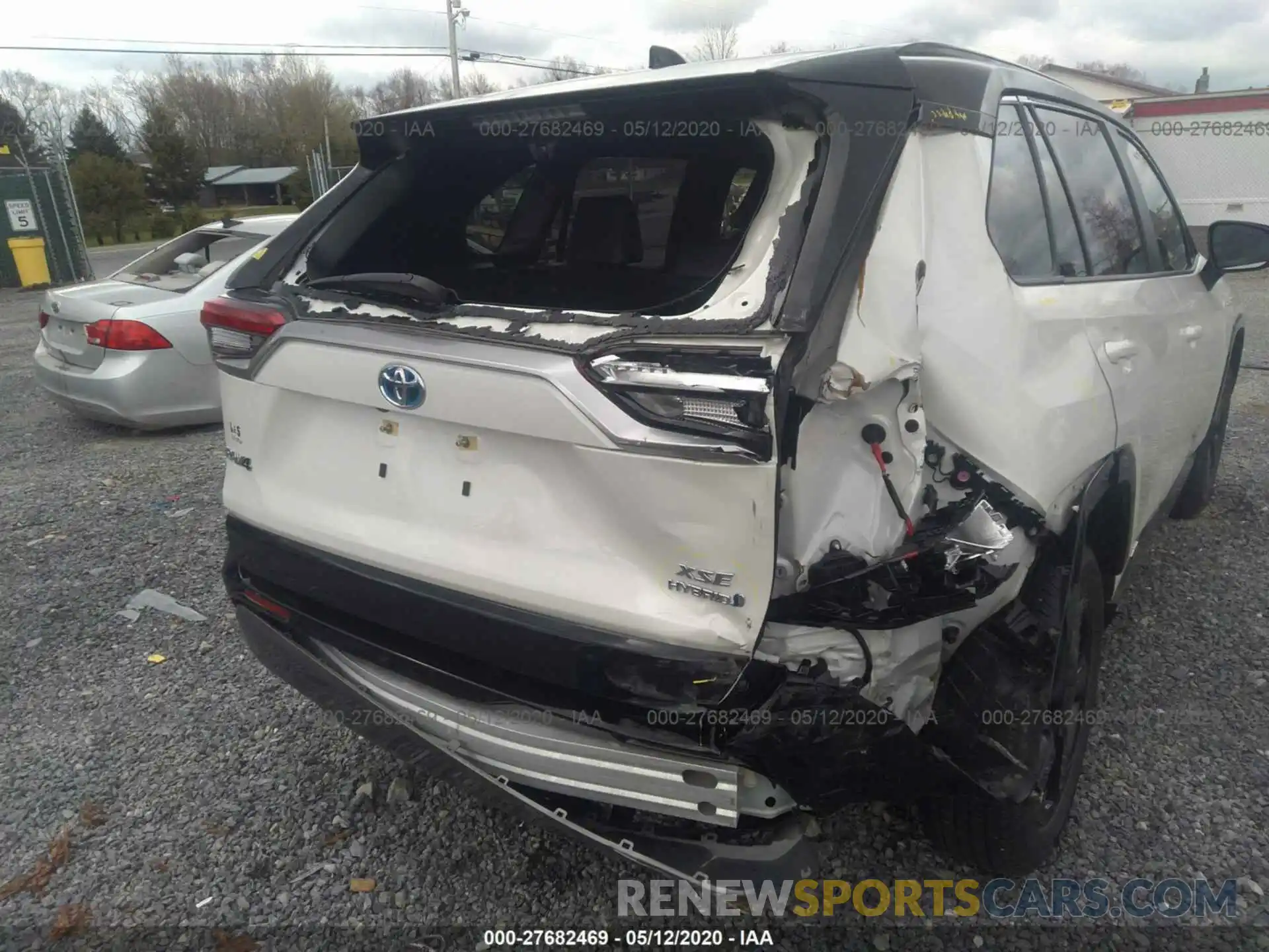 6 Photograph of a damaged car JTMEWRFV9KJ003486 TOYOTA RAV4 2019