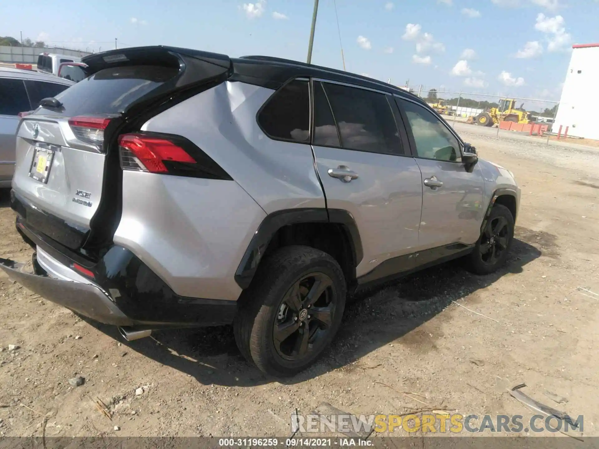 4 Photograph of a damaged car JTMEWRFV9KJ009661 TOYOTA RAV4 2019