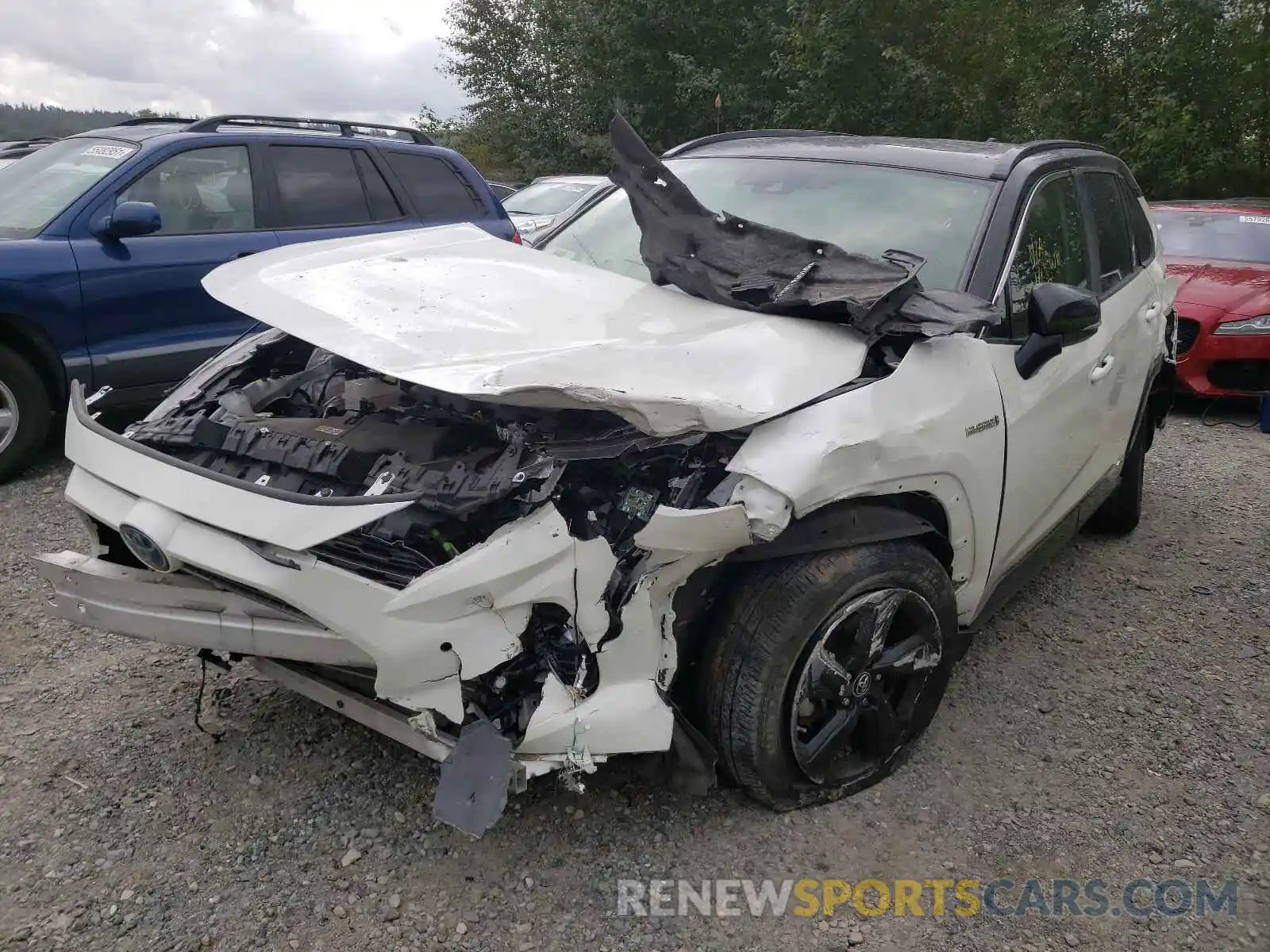 2 Photograph of a damaged car JTMEWRFV9KJ016173 TOYOTA RAV4 2019