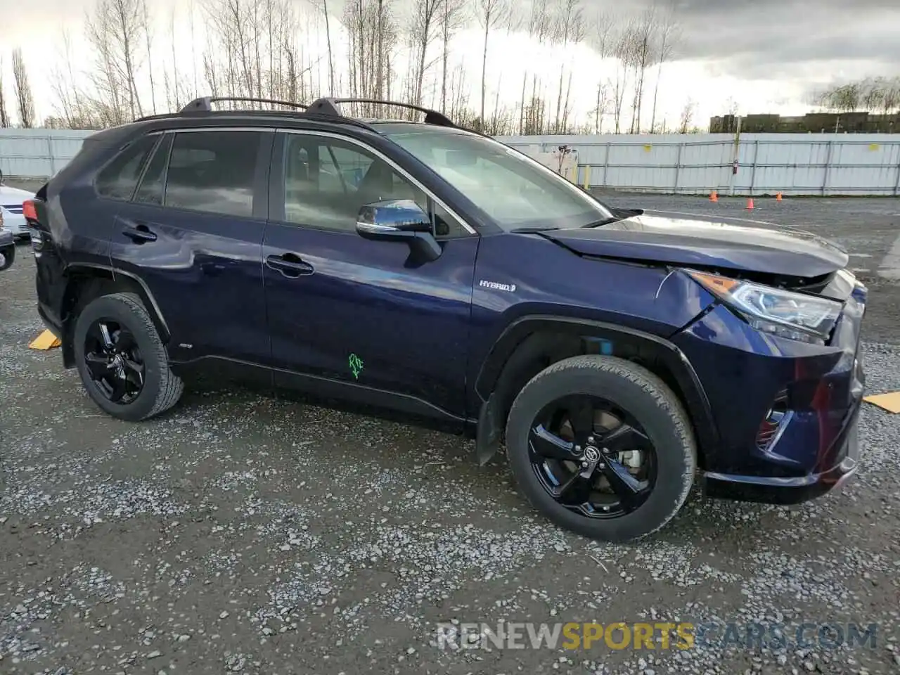 4 Photograph of a damaged car JTMEWRFV9KJ018361 TOYOTA RAV4 2019