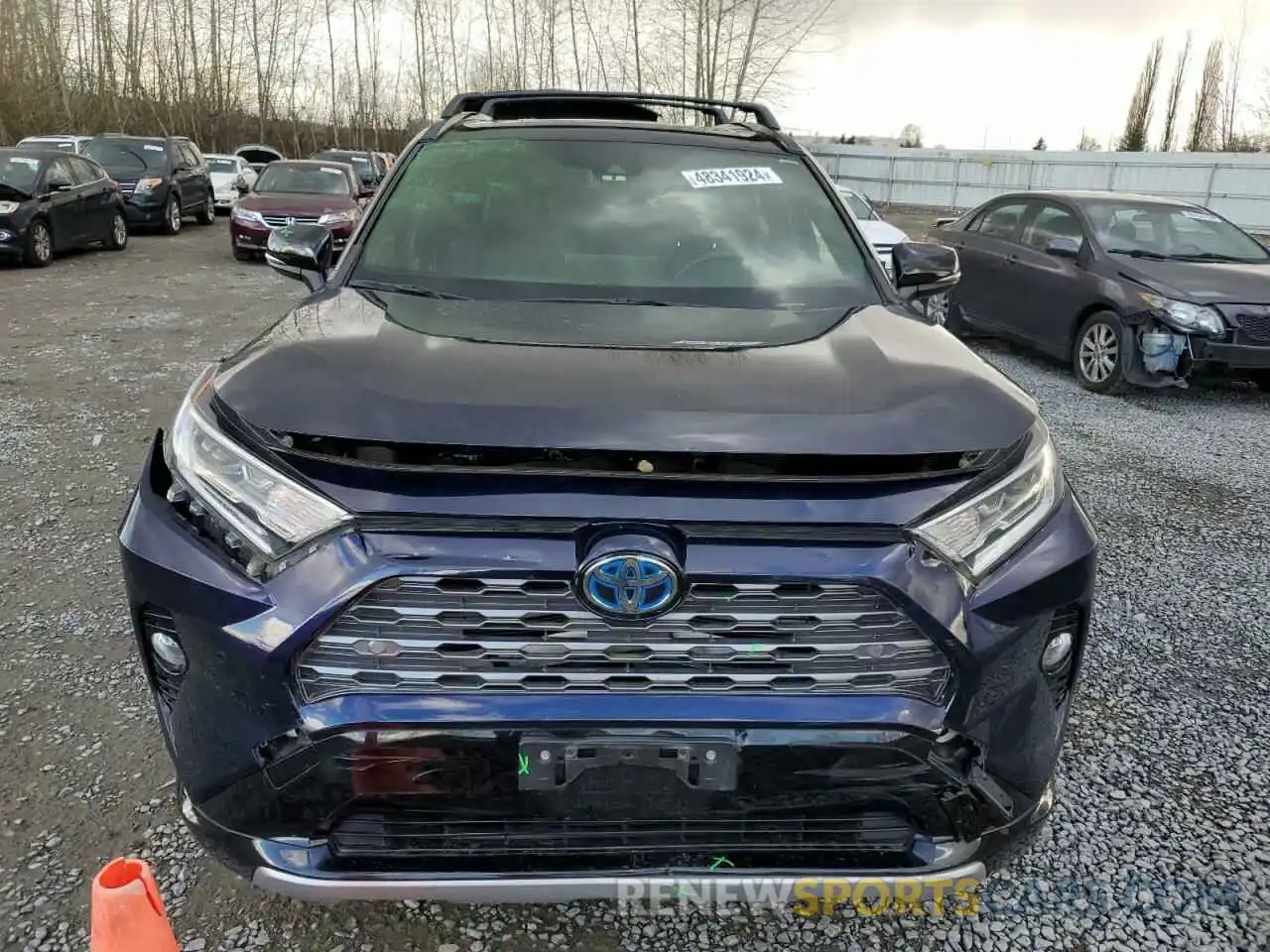 5 Photograph of a damaged car JTMEWRFV9KJ018361 TOYOTA RAV4 2019