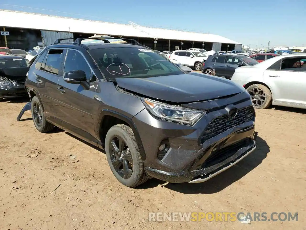 1 Photograph of a damaged car JTMEWRFV9KJ018473 TOYOTA RAV4 2019