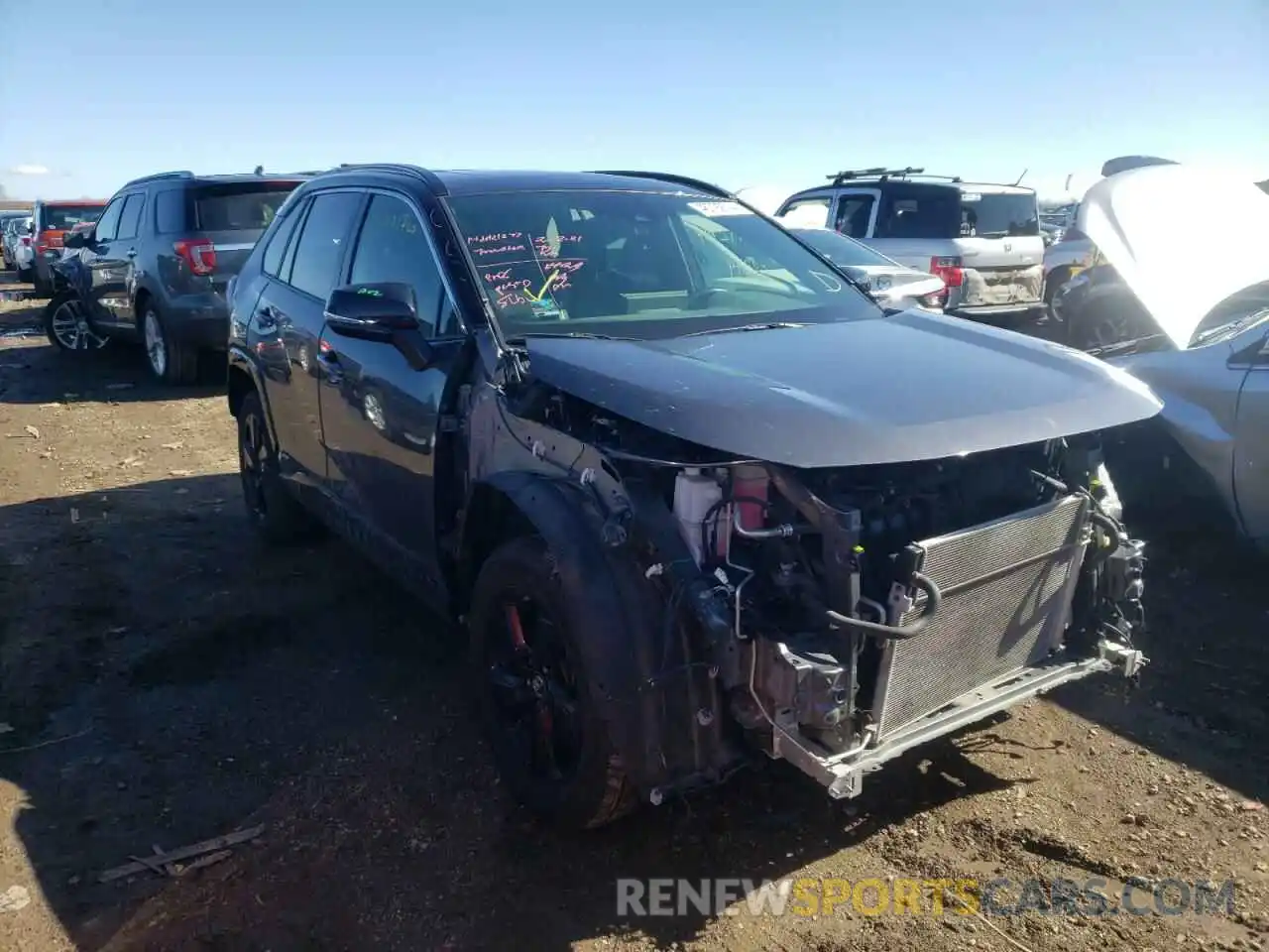 4 Photograph of a damaged car JTMEWRFV9KJ020918 TOYOTA RAV4 2019