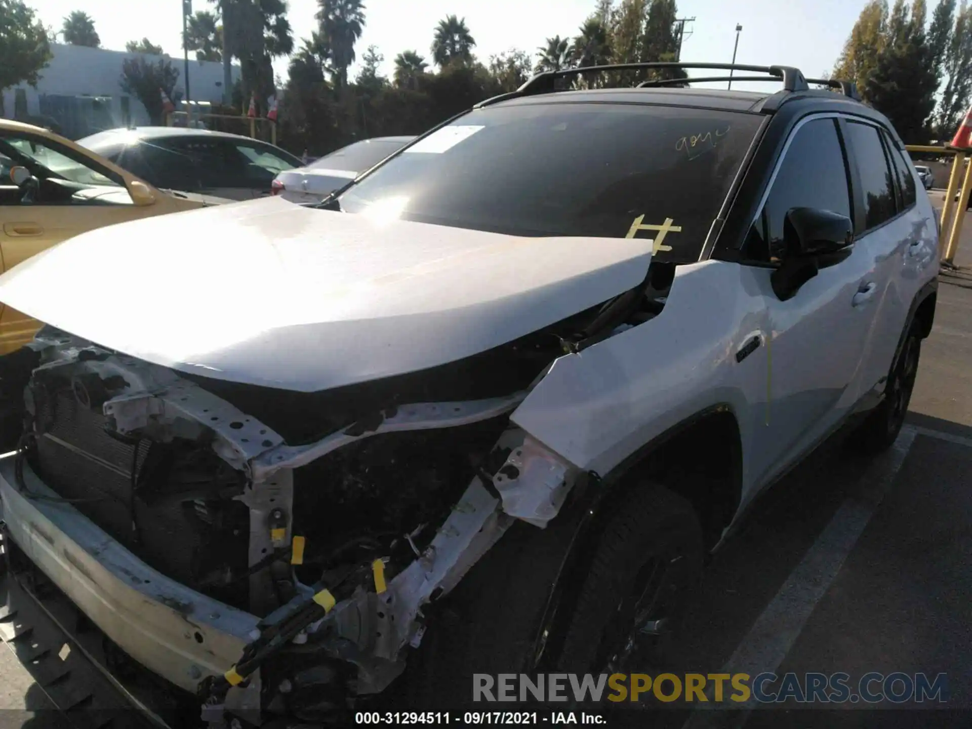 2 Photograph of a damaged car JTMEWRFV9KJ022068 TOYOTA RAV4 2019