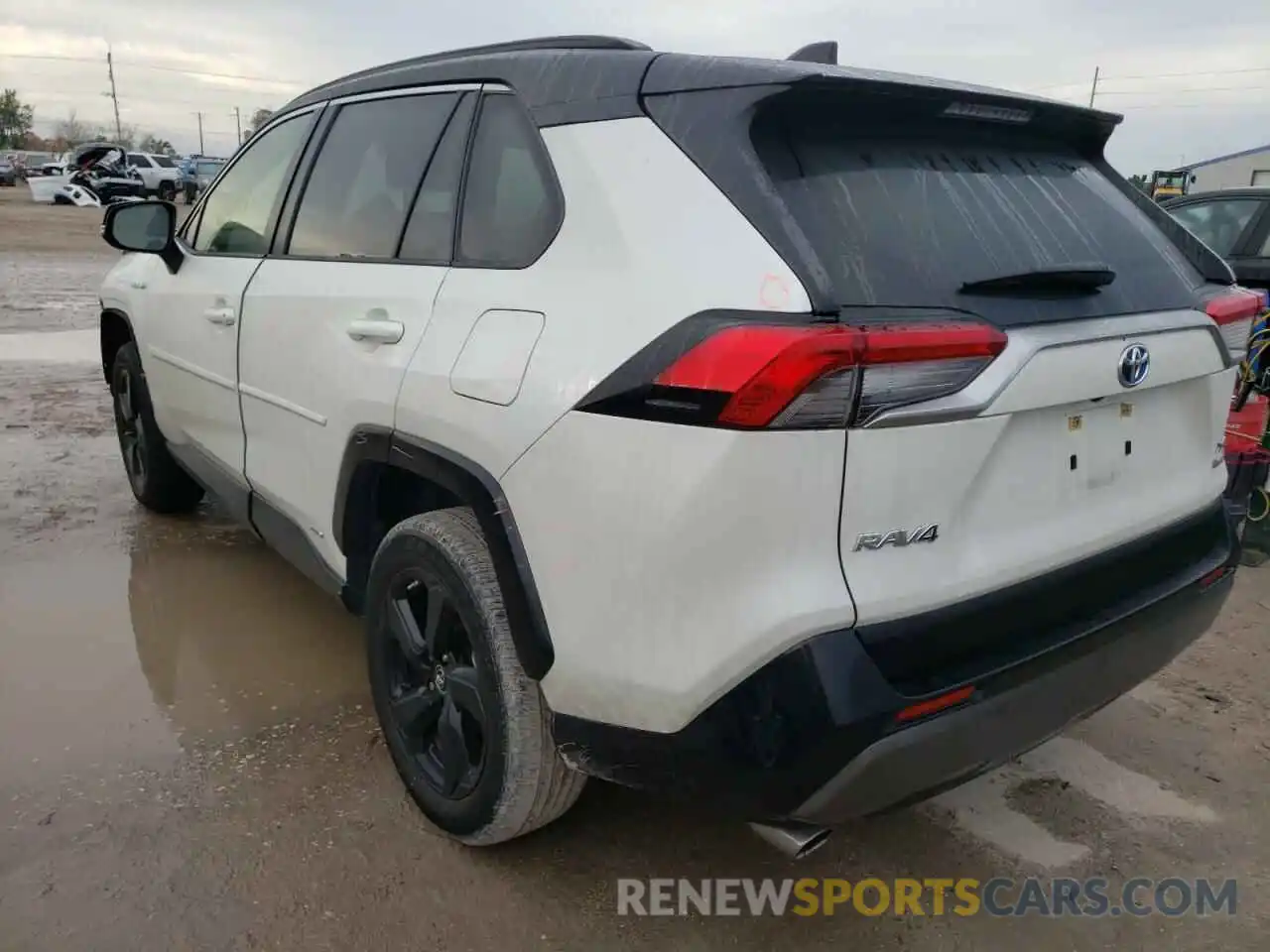 3 Photograph of a damaged car JTMEWRFV9KJ022765 TOYOTA RAV4 2019